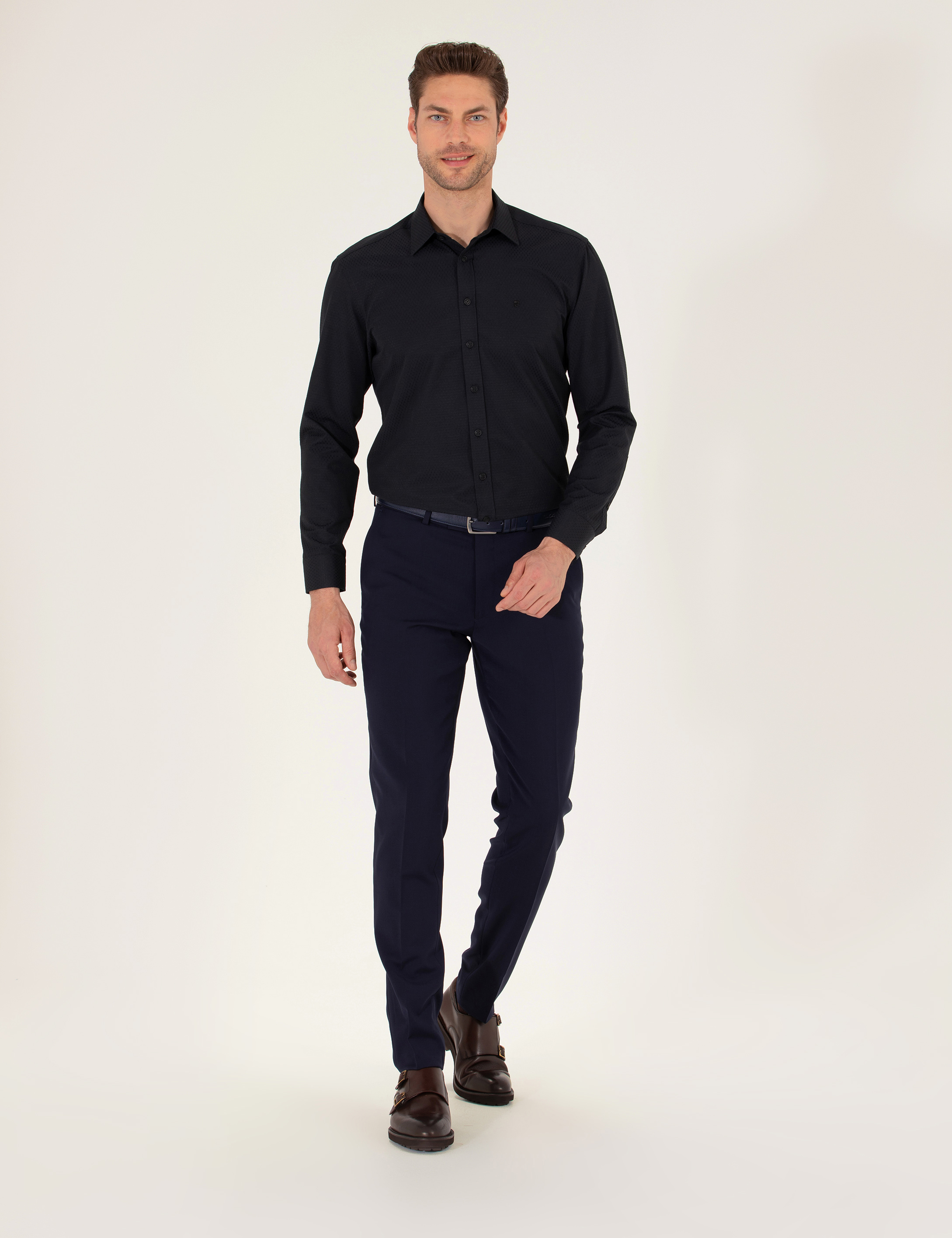 Siyah Regular Fit Uzun Kollu Gömlek - Image 4