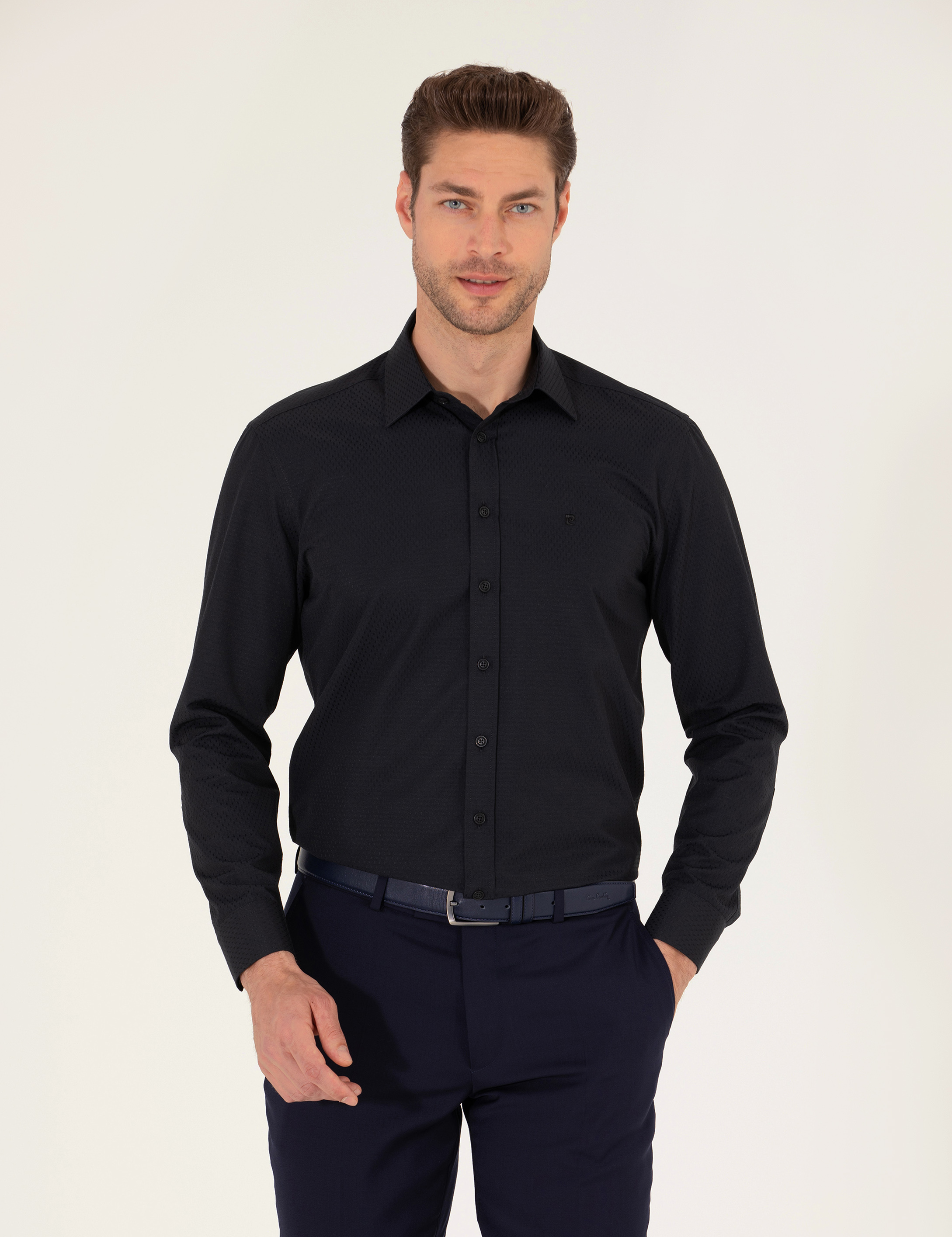 Siyah Regular Fit Uzun Kollu Gömlek - Image 1