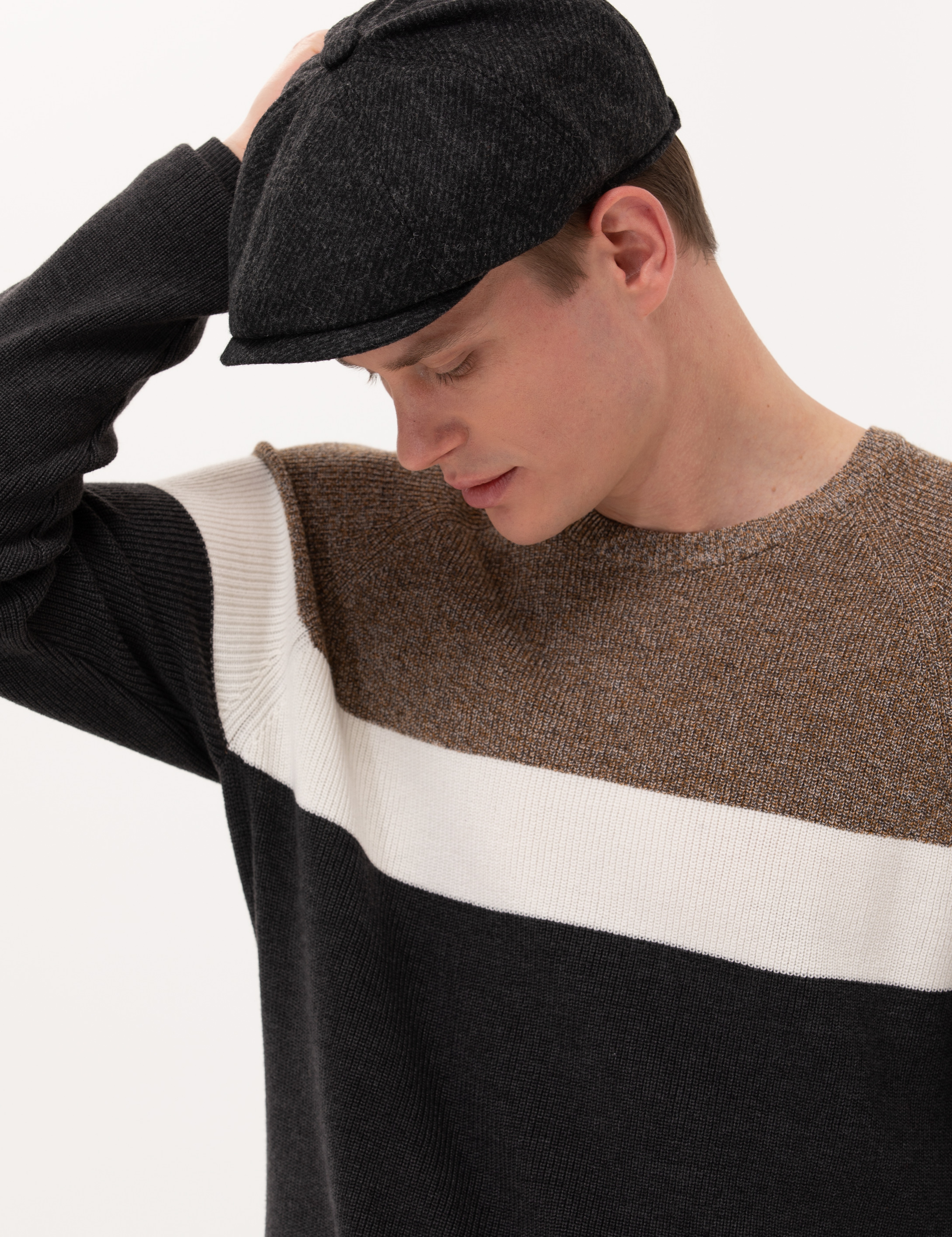 Kahverengi Slim Fit Bisiklet Yaka Triko Kazak - Image 1