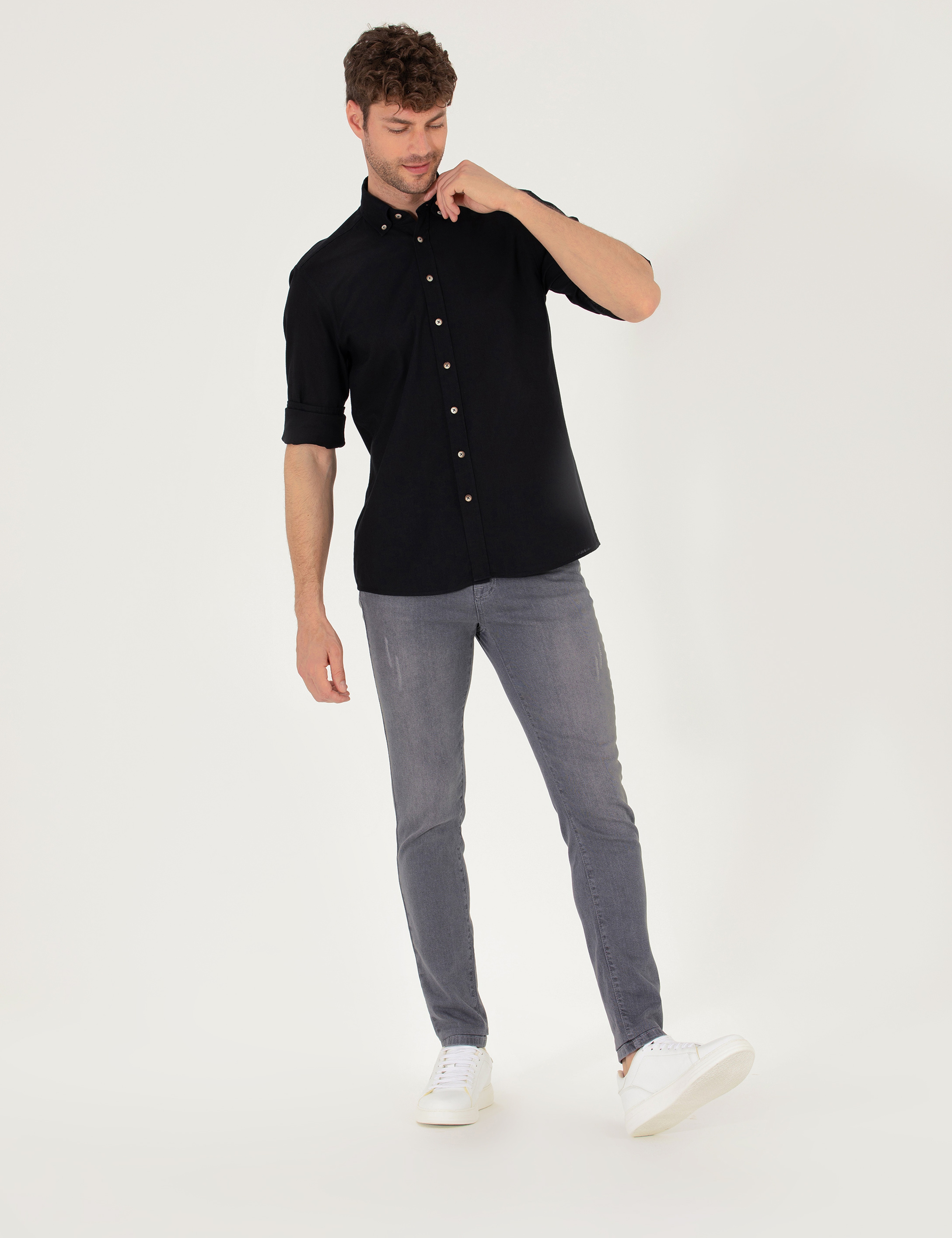 Siyah Regular Fit Uzun Kollu Gömlek - Image 4