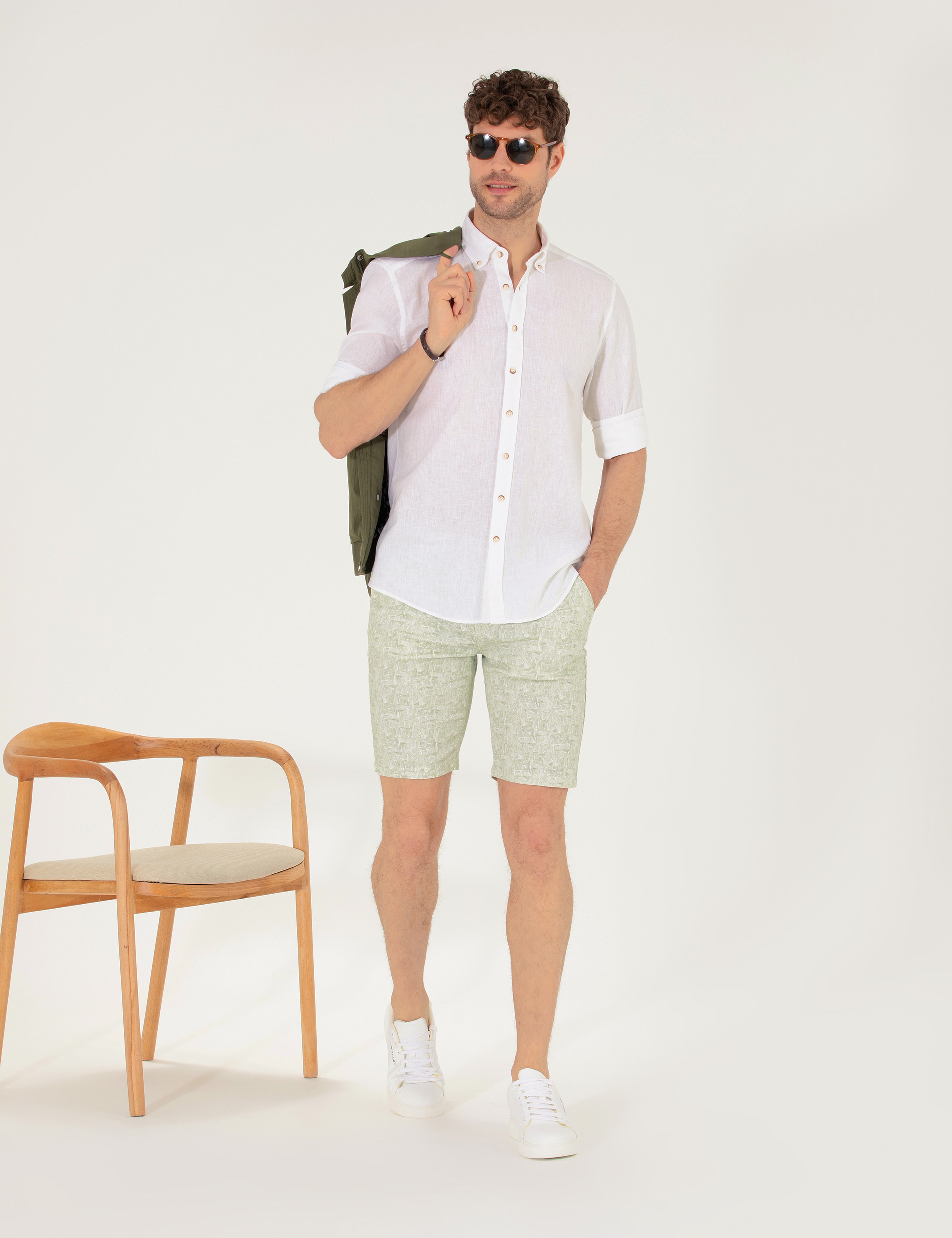 Beyaz Regular Fit Uzun Kollu Gömlek - Image 4