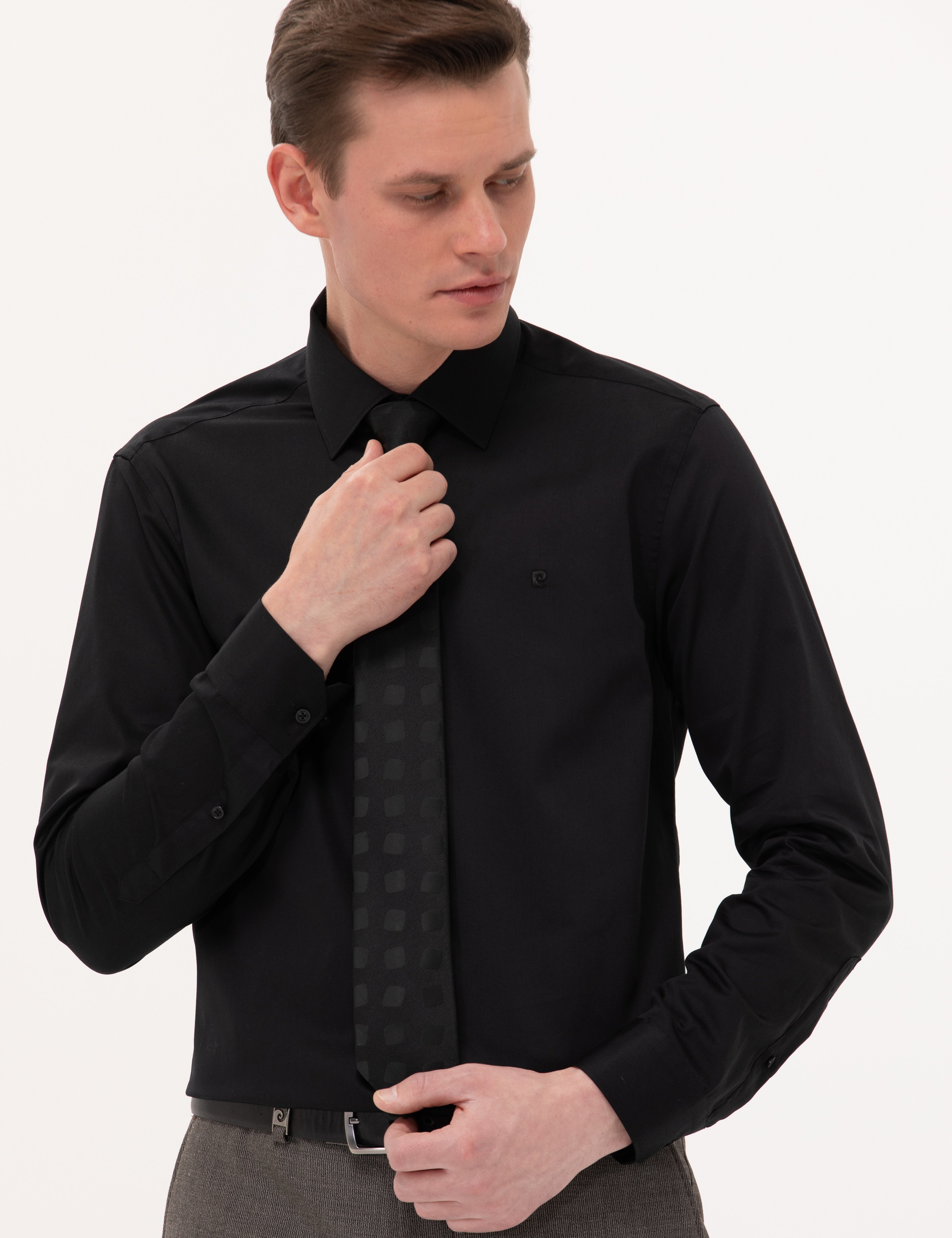Siyah %100 Pamuk Parlak Saten Slim Fit Uzun Kollu Basic Gömlek