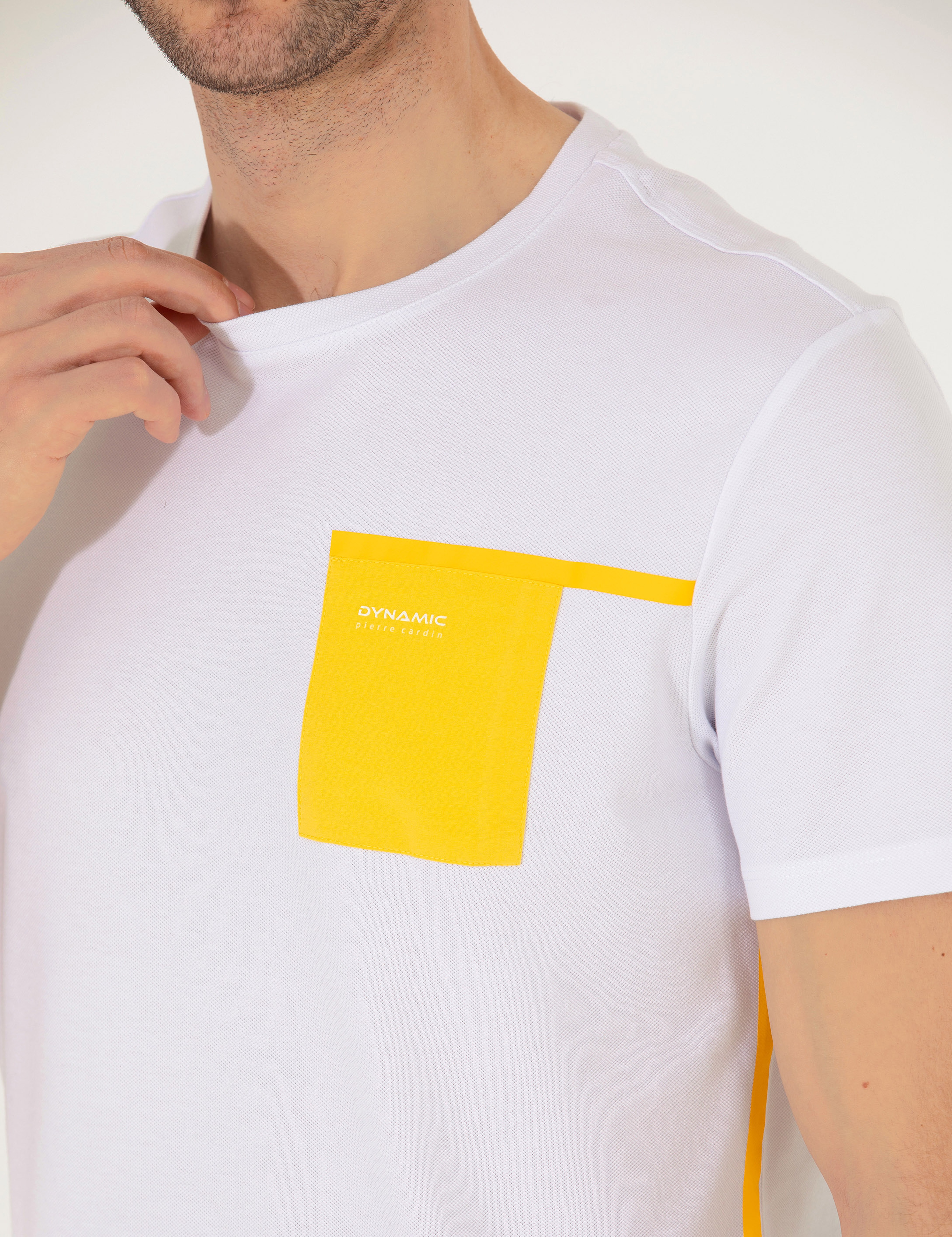 Beyaz Slim Fit Baskılı Bisiklet Yaka Tişört