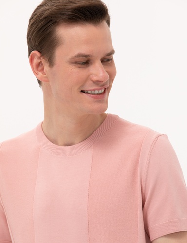 Pembe Slim Fit Bisiklet Yaka Triko Tişört