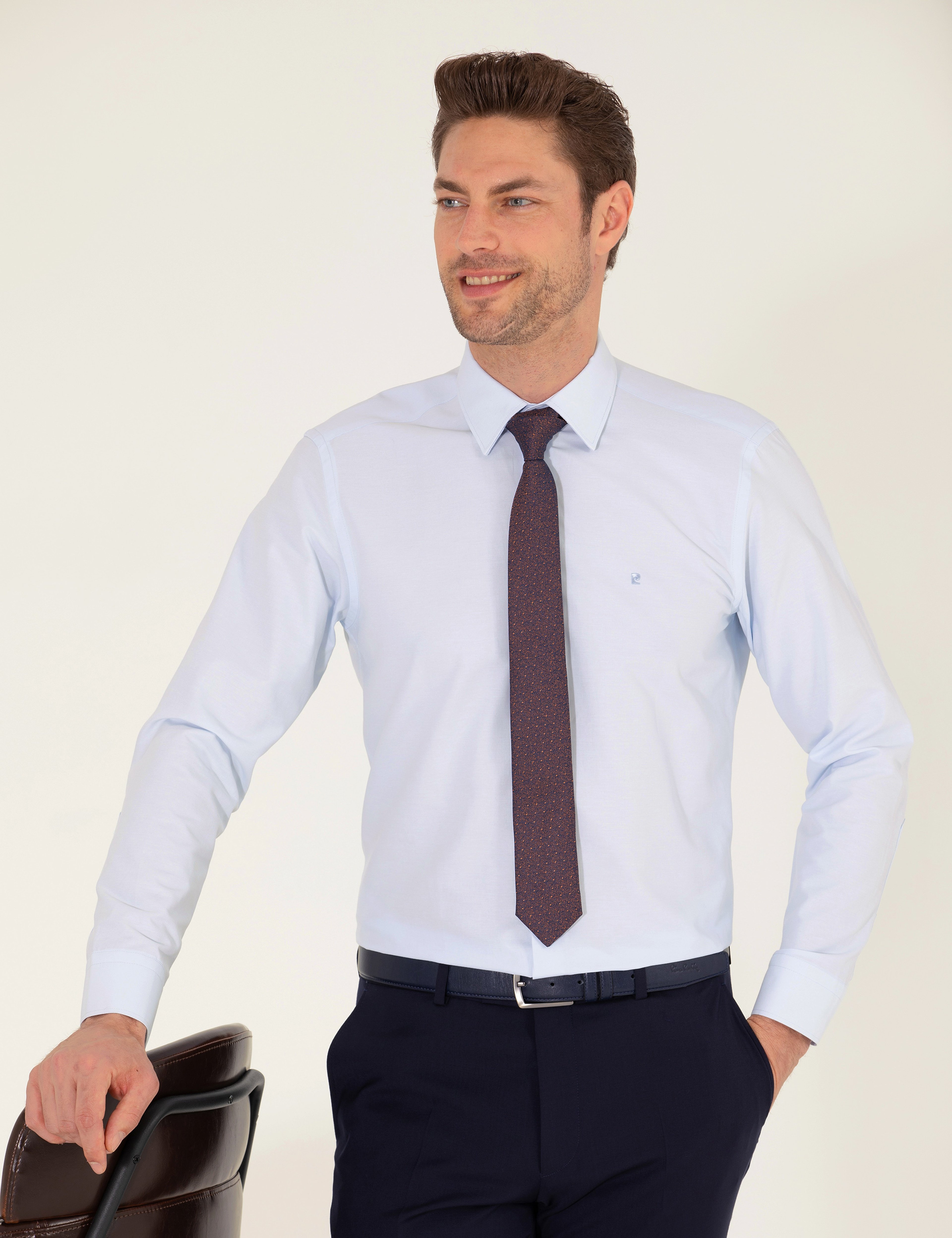 Açık Mavi Regular Fit Uzun Kollu Klasik Gömlek - Image 2