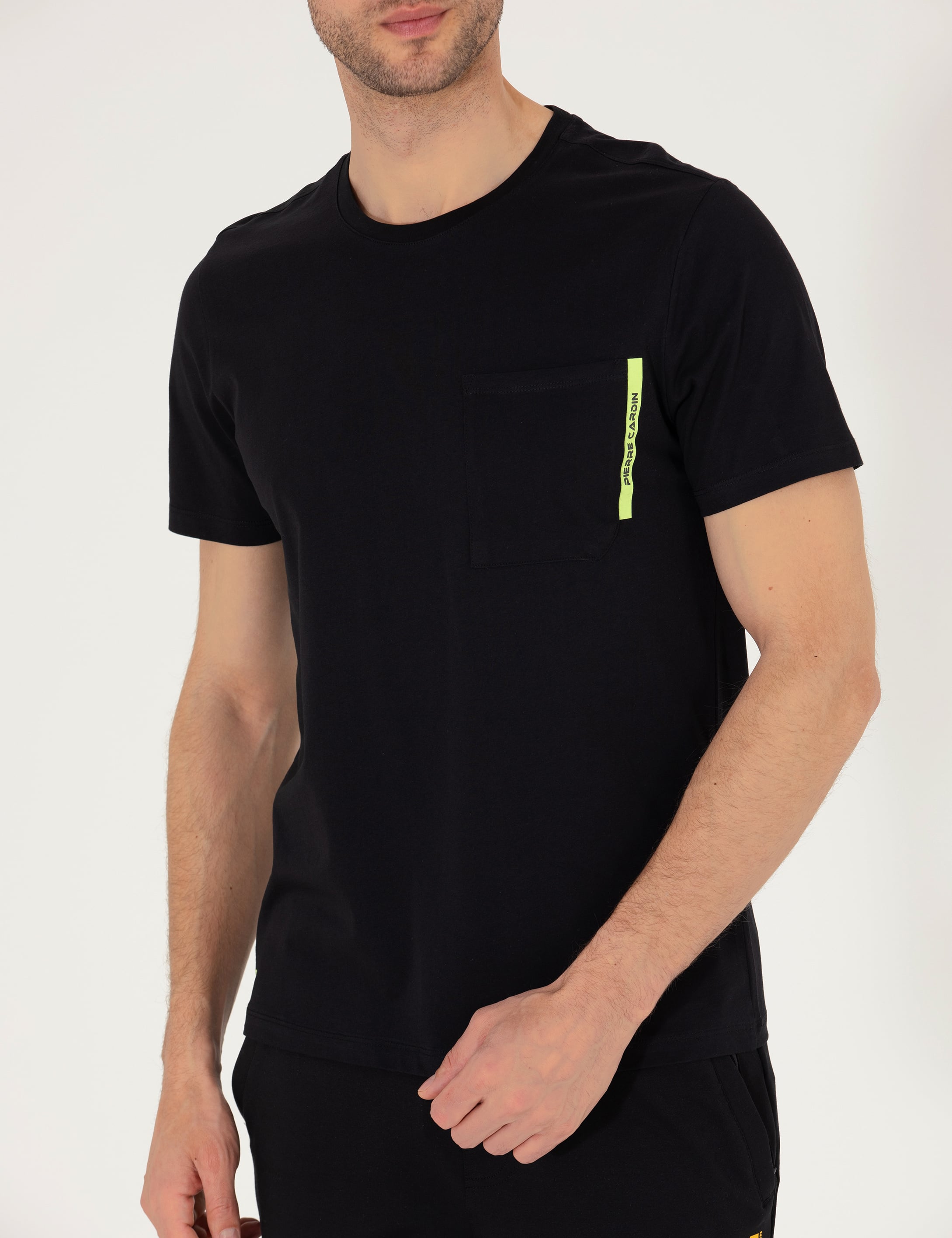 Siyah Slim Fit Cepli Bisiklet Yaka Tişört - Image 6