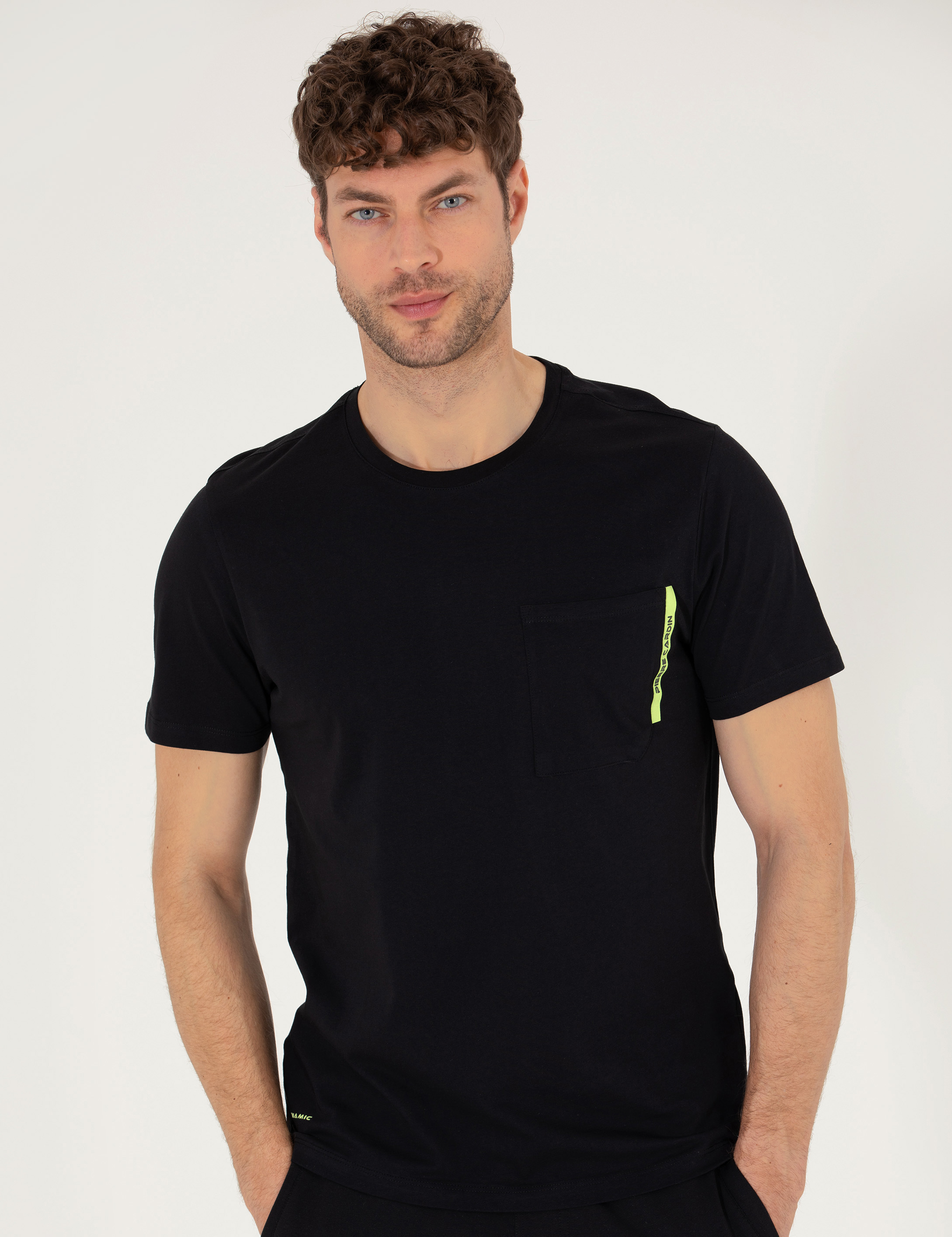 Siyah Slim Fit Cepli Bisiklet Yaka Tişört - Image 2