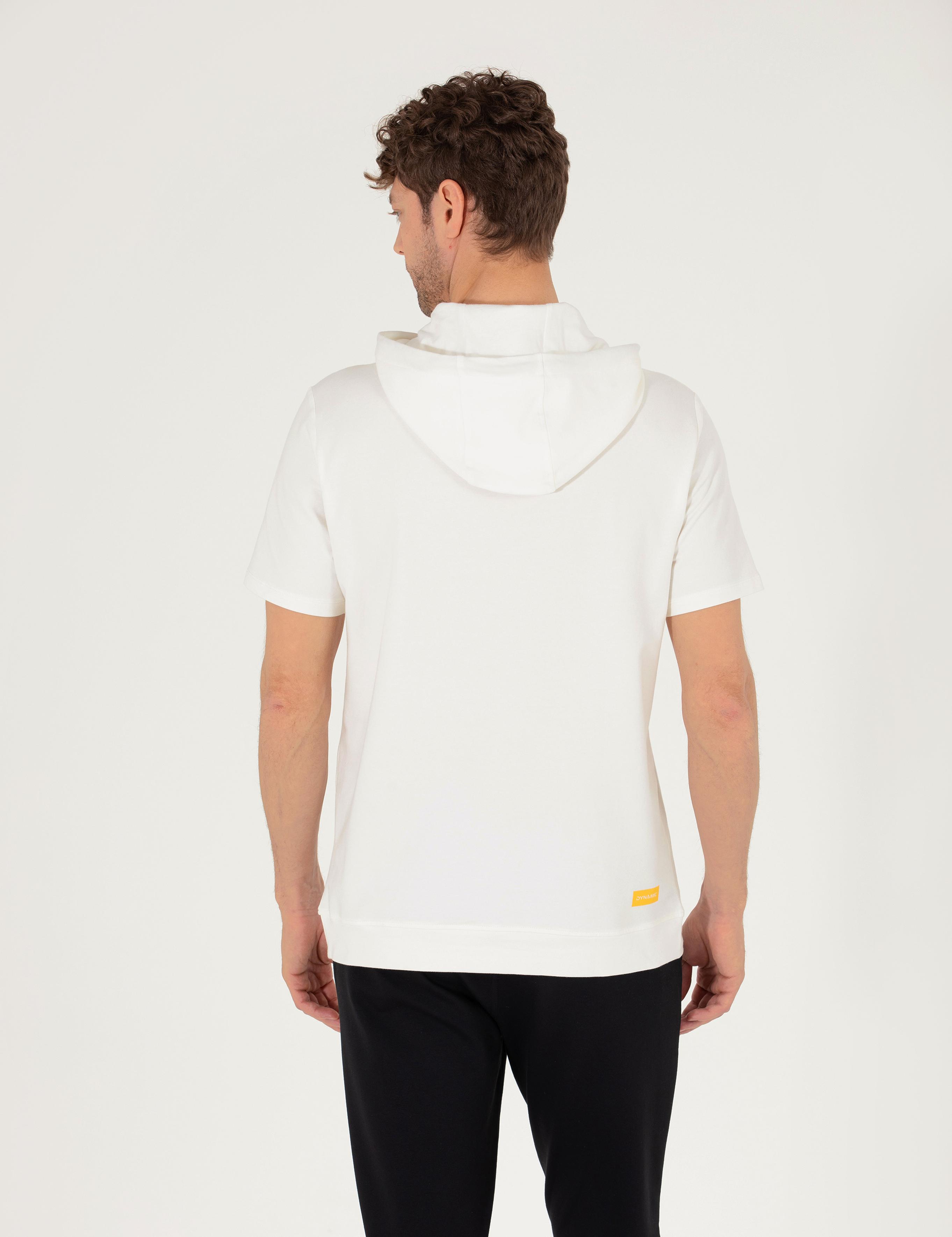 Ekru Regular Fit Kapüşonlu Tişört