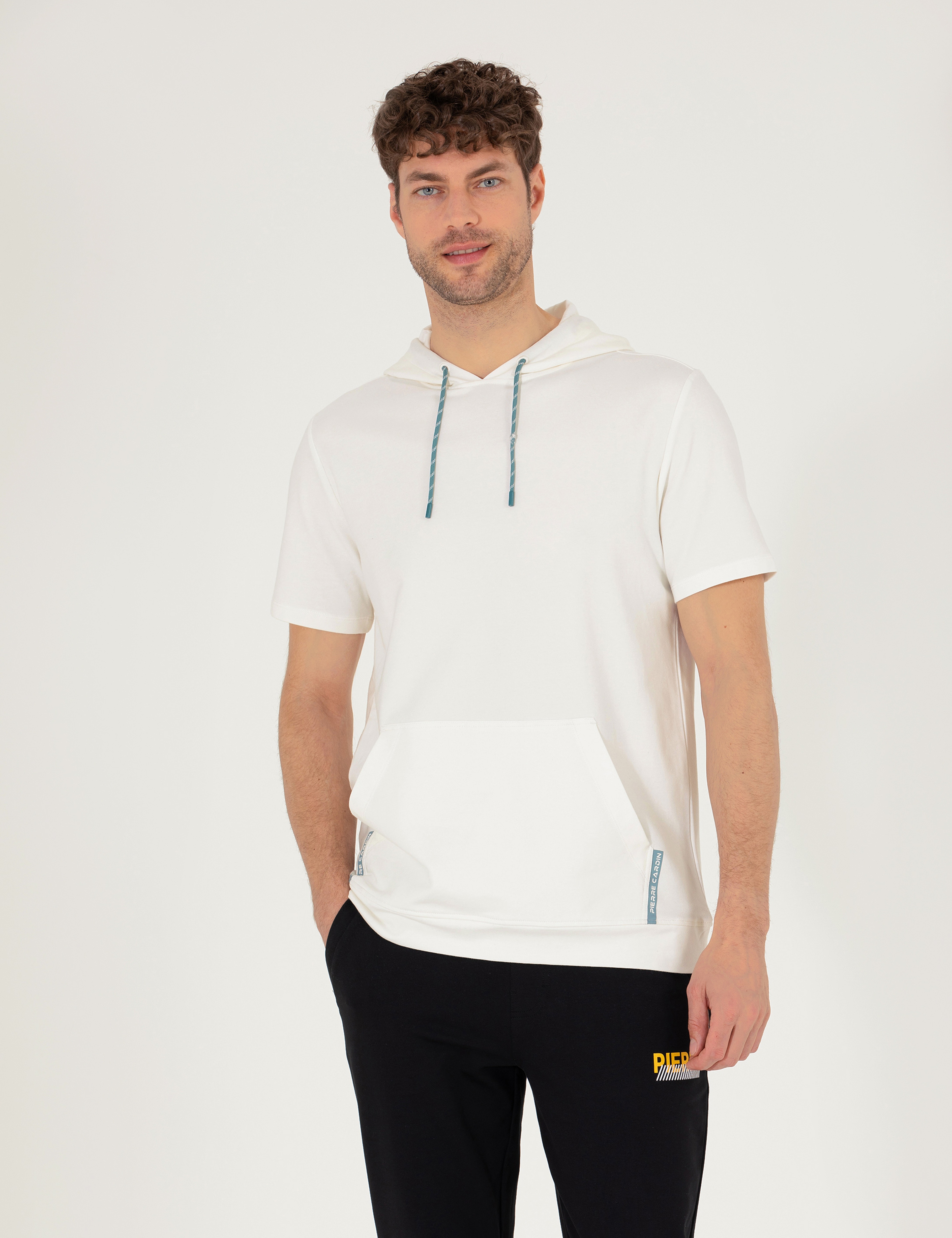 Ekru Regular Fit Kapüşonlu Tişört - Image 2