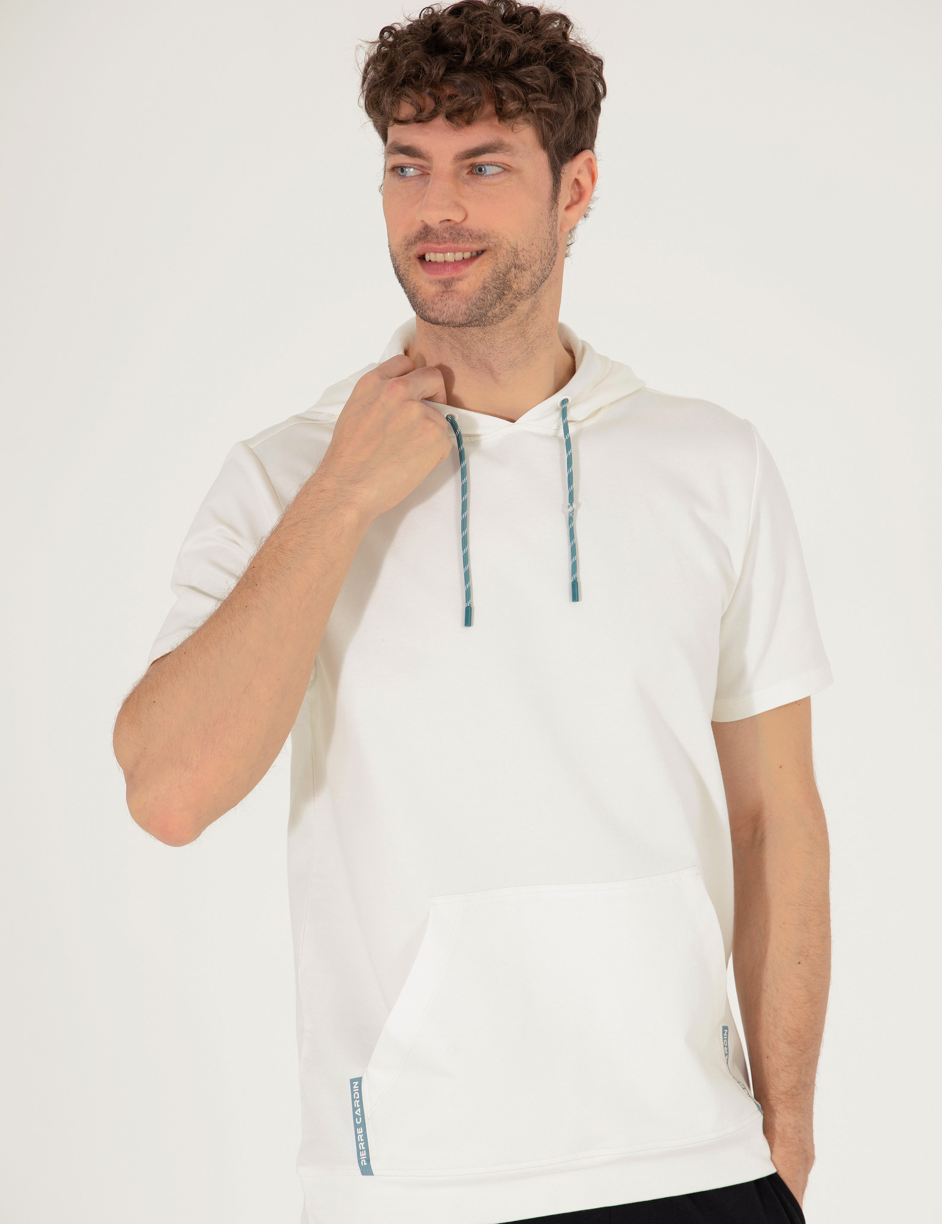 Ekru Regular Fit Kapüşonlu Tişört - Image 3