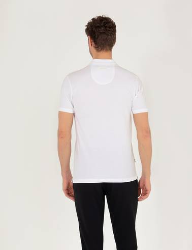 Beyaz Slim Fit Göğüs Baskılı Polo Yaka Tişört