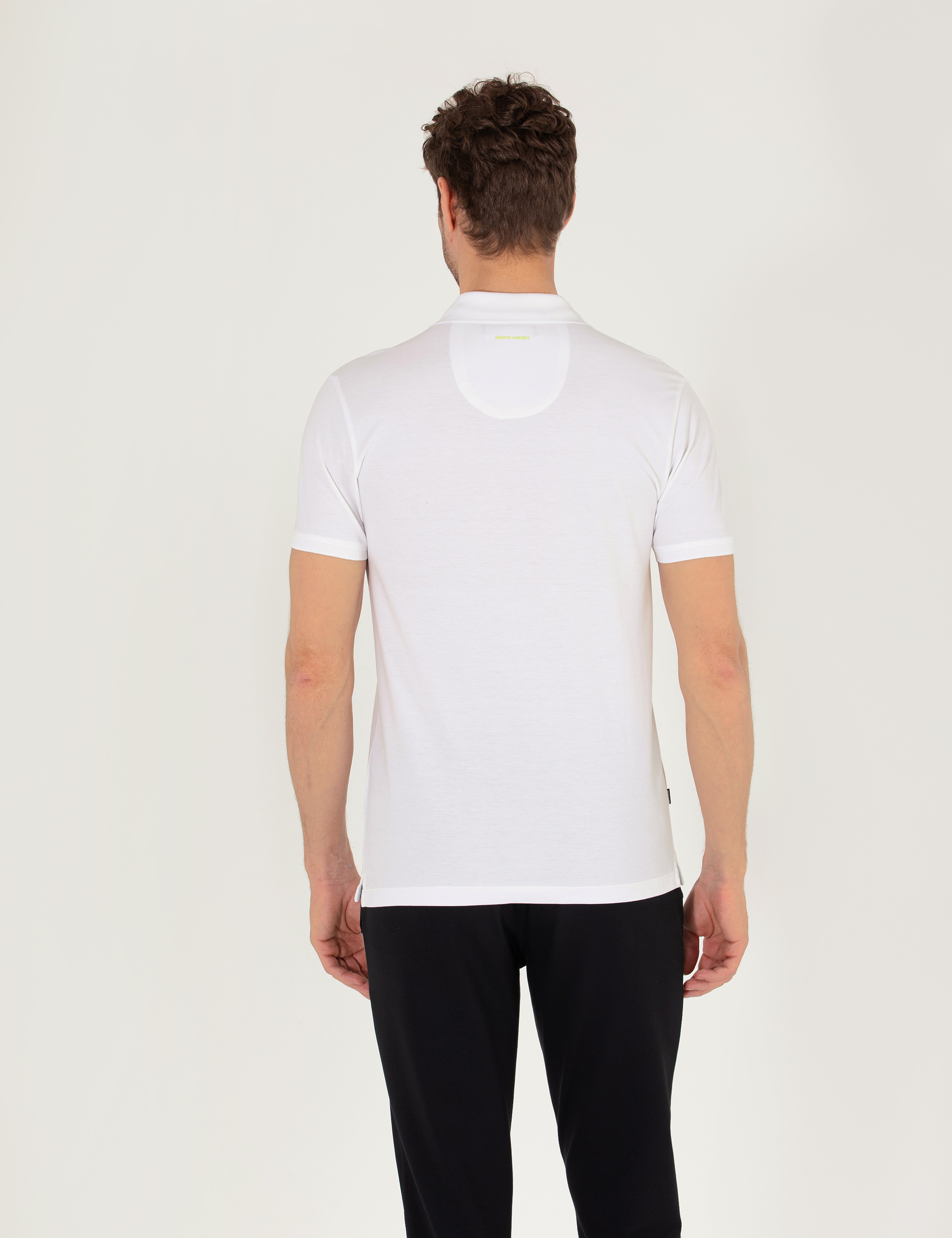 Beyaz Slim Fit Göğüs Baskılı Polo Yaka Tişört - Image 5