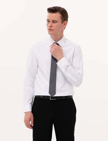 Beyaz Slim Fit Uzun Kollu Basic Gömlek