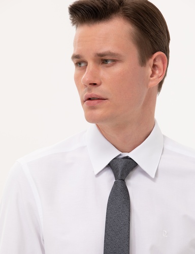 Beyaz Slim Fit Uzun Kollu Basic Gömlek