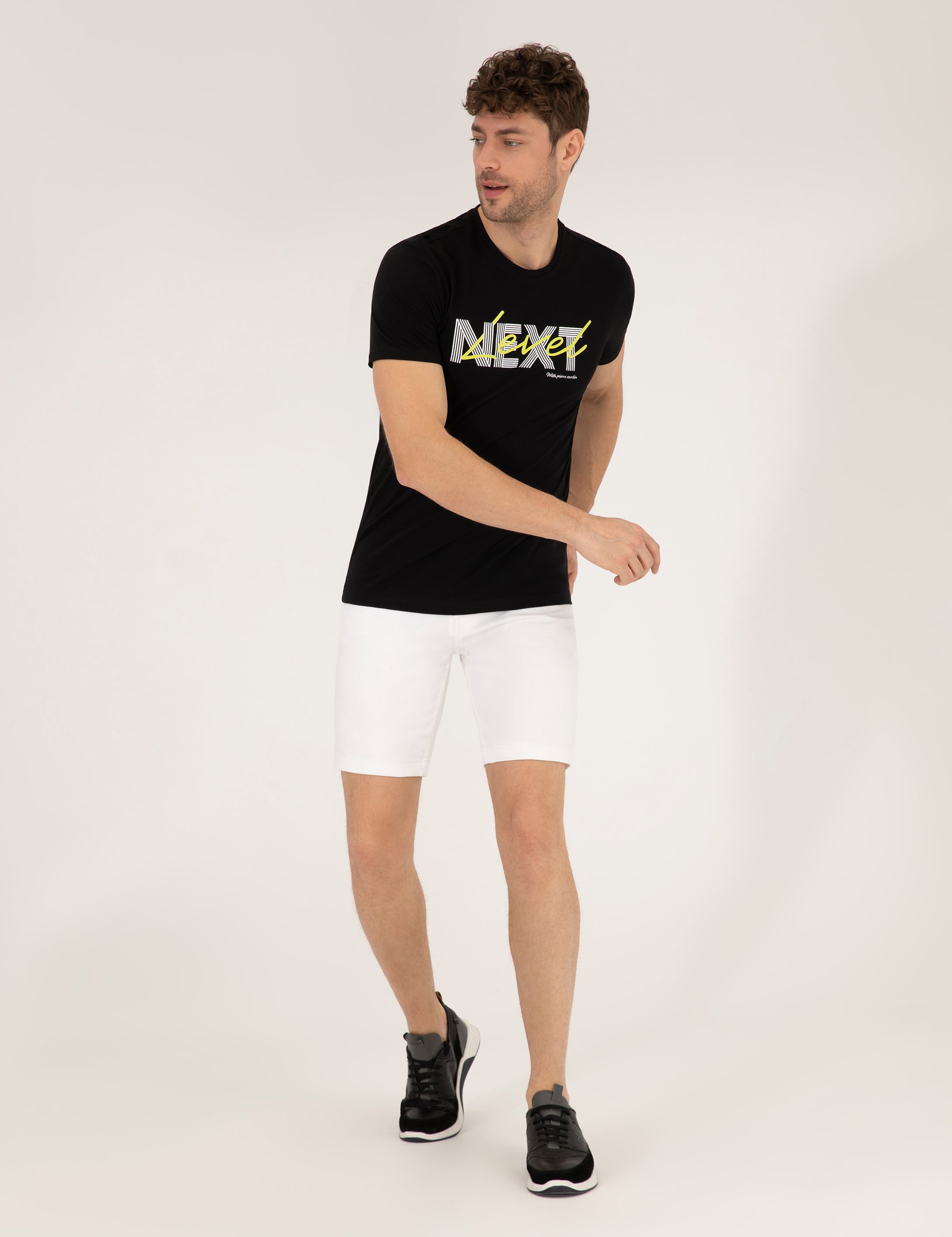 Siyah Slim Fit Baskılı Bisiklet Yaka Tişört - Image 5