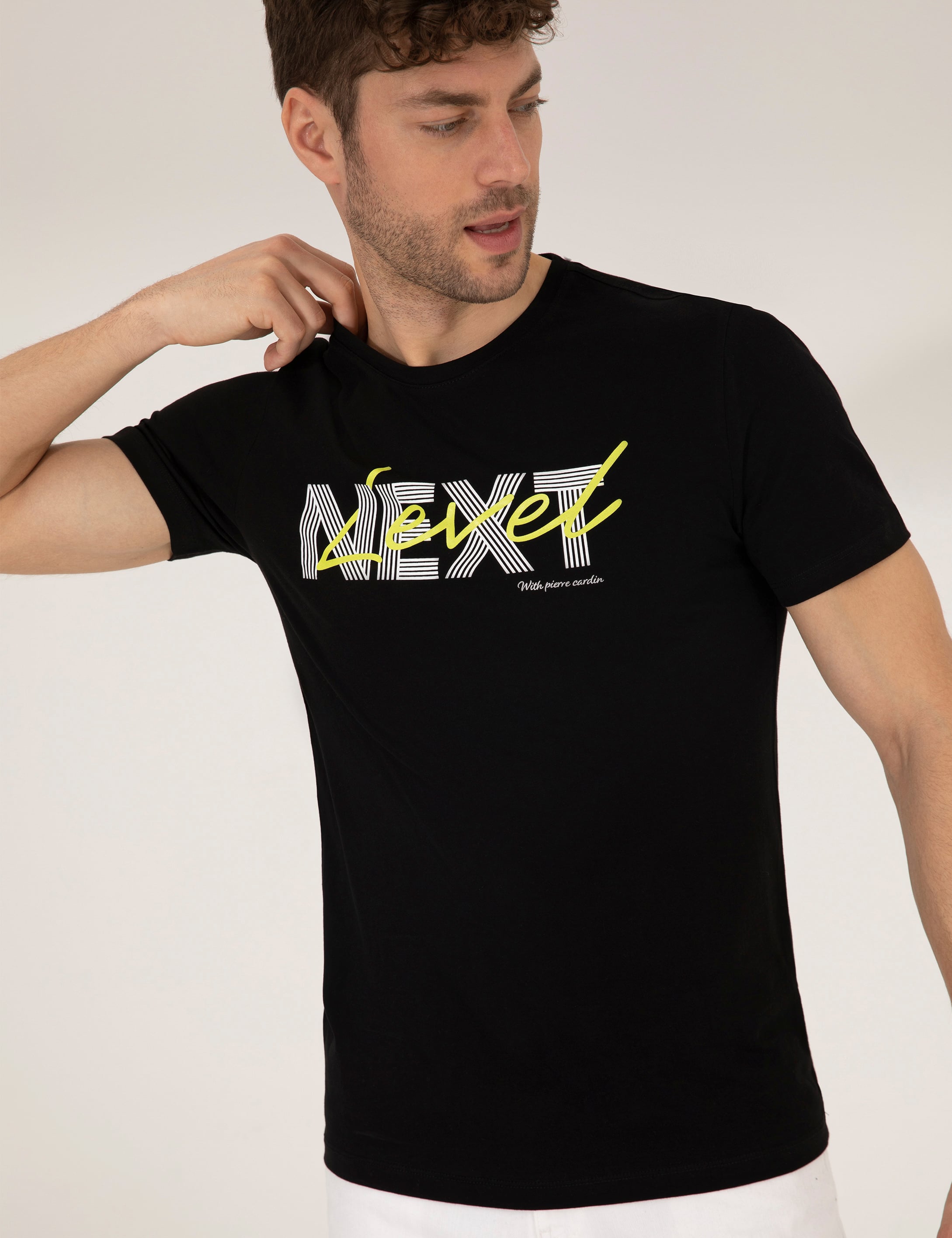 Siyah Slim Fit Baskılı Bisiklet Yaka Tişört