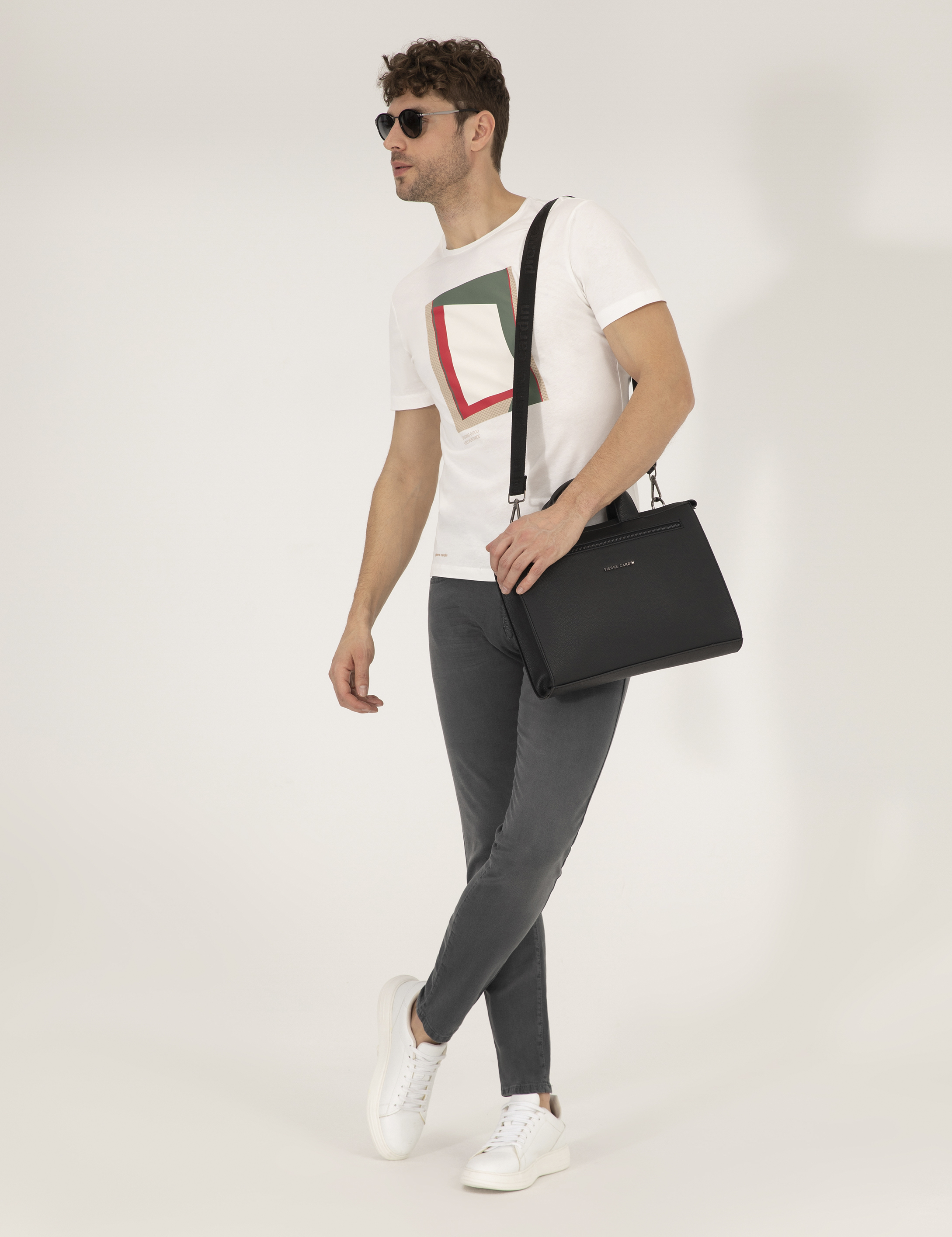 Ekru Slim Fit Baskılı Bisiklet Yaka Tişört