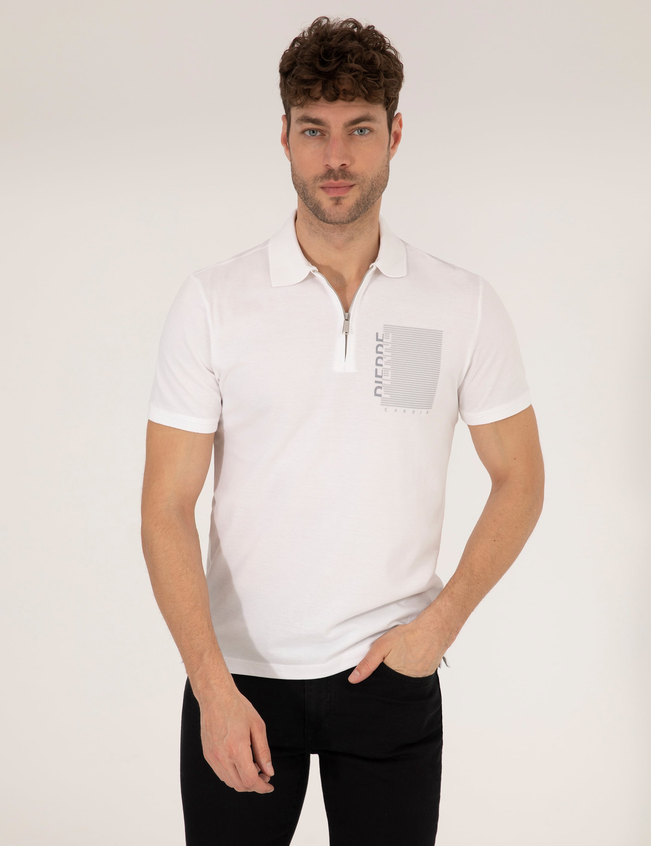 Beyaz Slim Fit Fermuarlı Polo Yaka Tişört