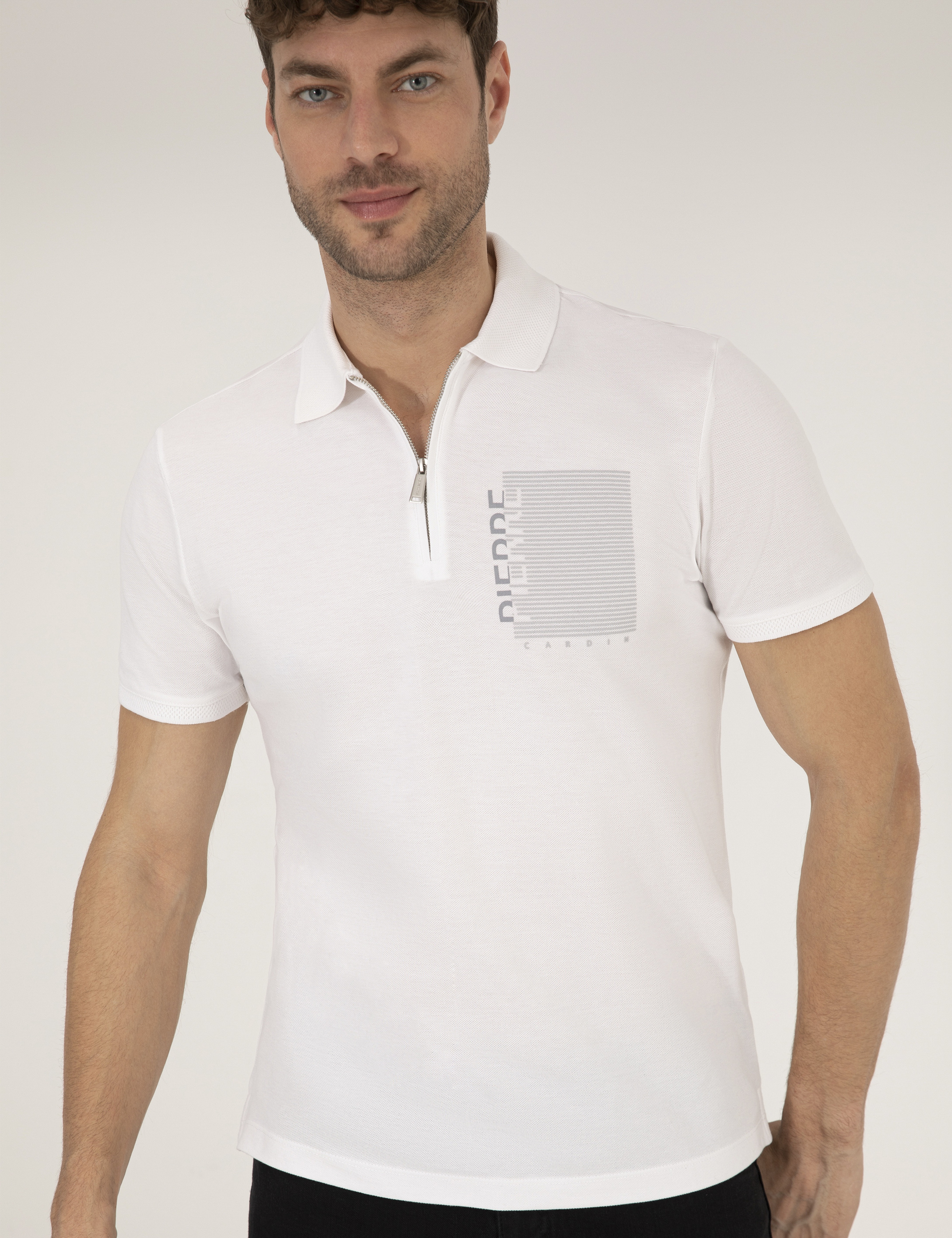 Beyaz Slim Fit Fermuarlı Polo Yaka Tişört