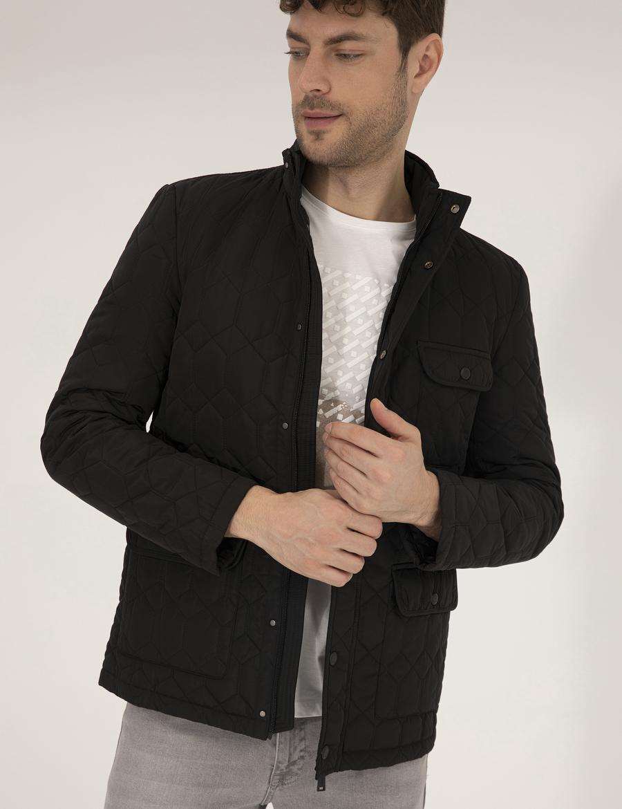 Siyah Kapitoneli Mevsimlik Mont