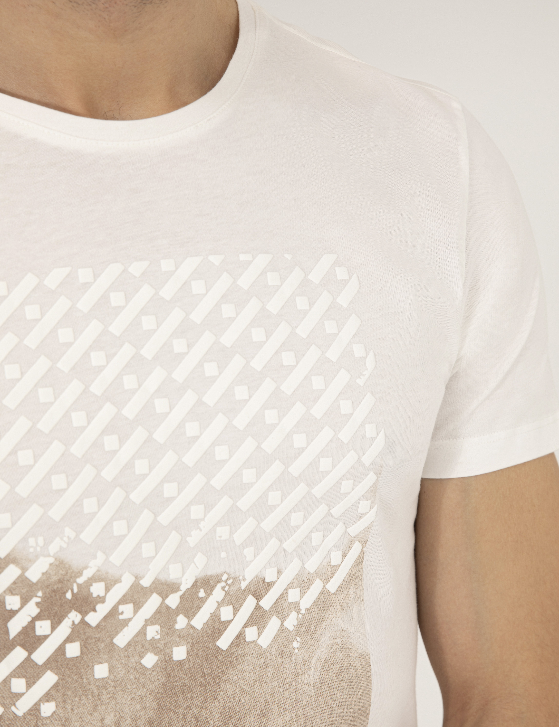 Ekru Slim Fit Baskılı Bisiklet Yaka Tişört - Image 7