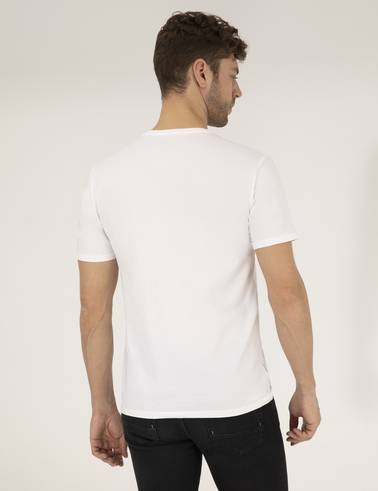 Beyaz Slim Fit Bisiklet Yaka Basic Tişört