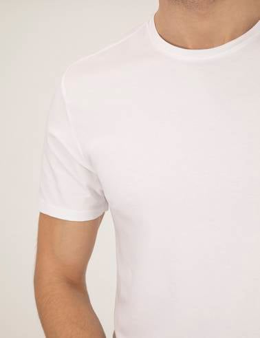 Beyaz Slim Fit Bisiklet Yaka Basic Tişört