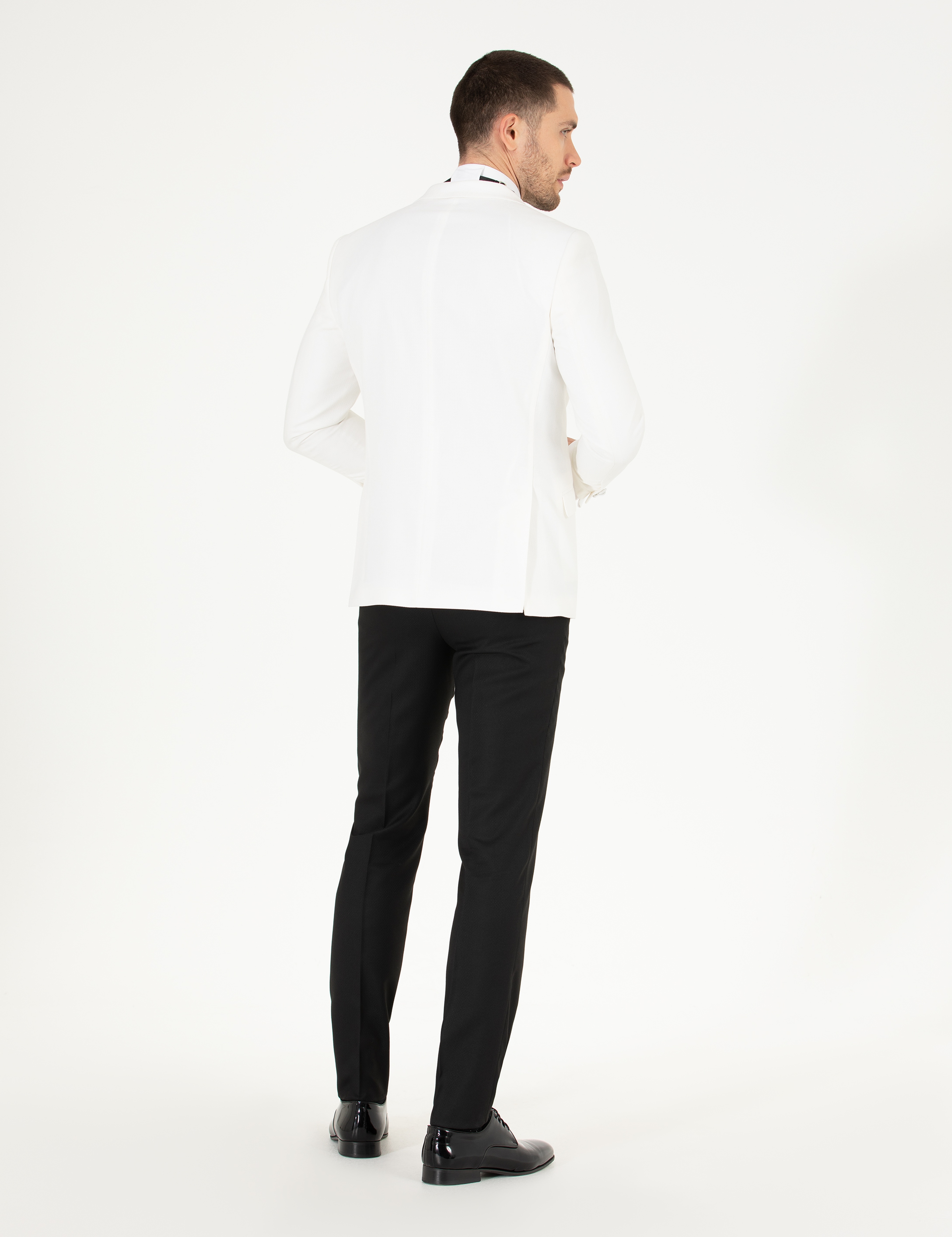 Beyaz Ex. Slim Fit Yelekli Smokin - Image 6
