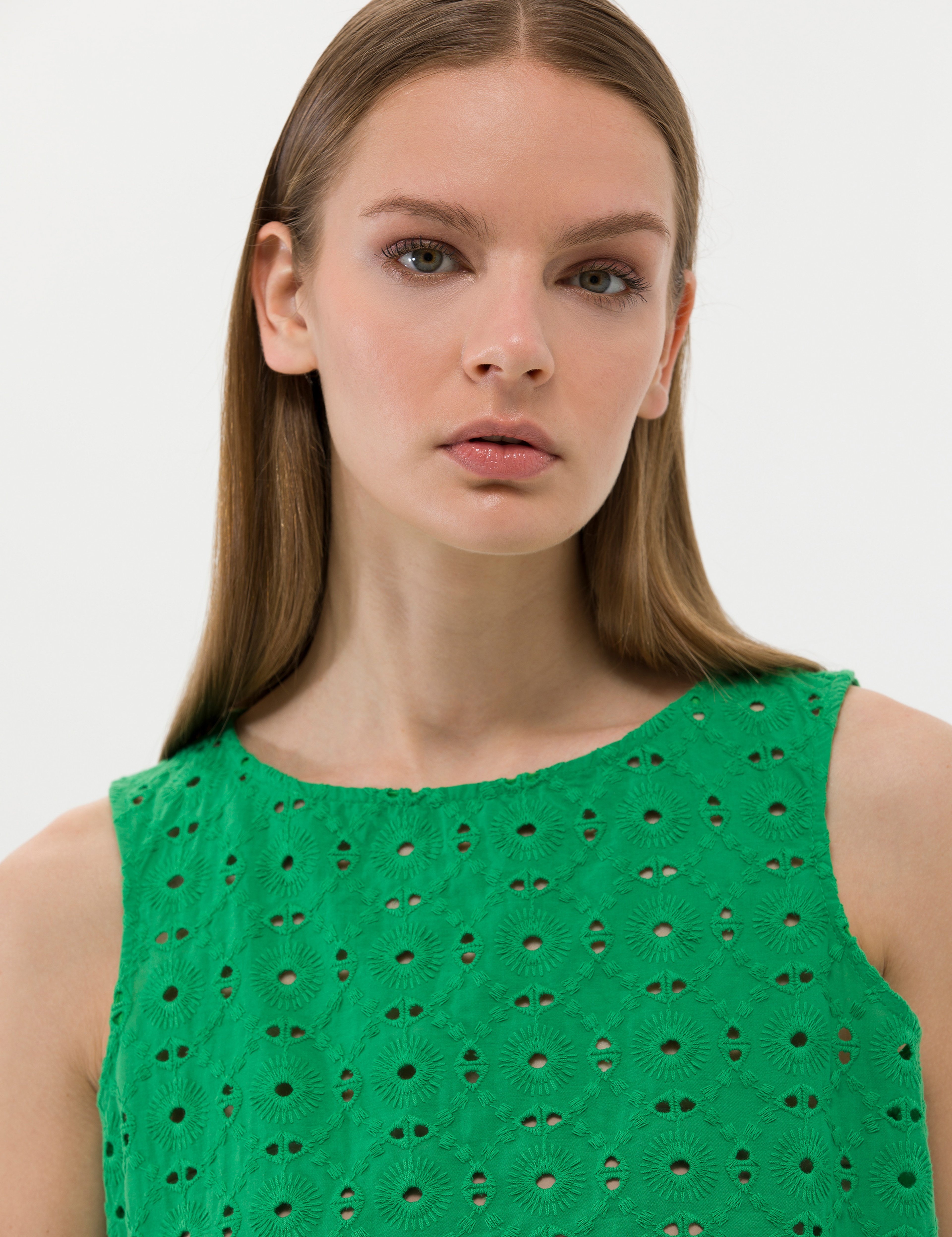 Zümrüt Crop Top Kolsuz Bluz - Image 3