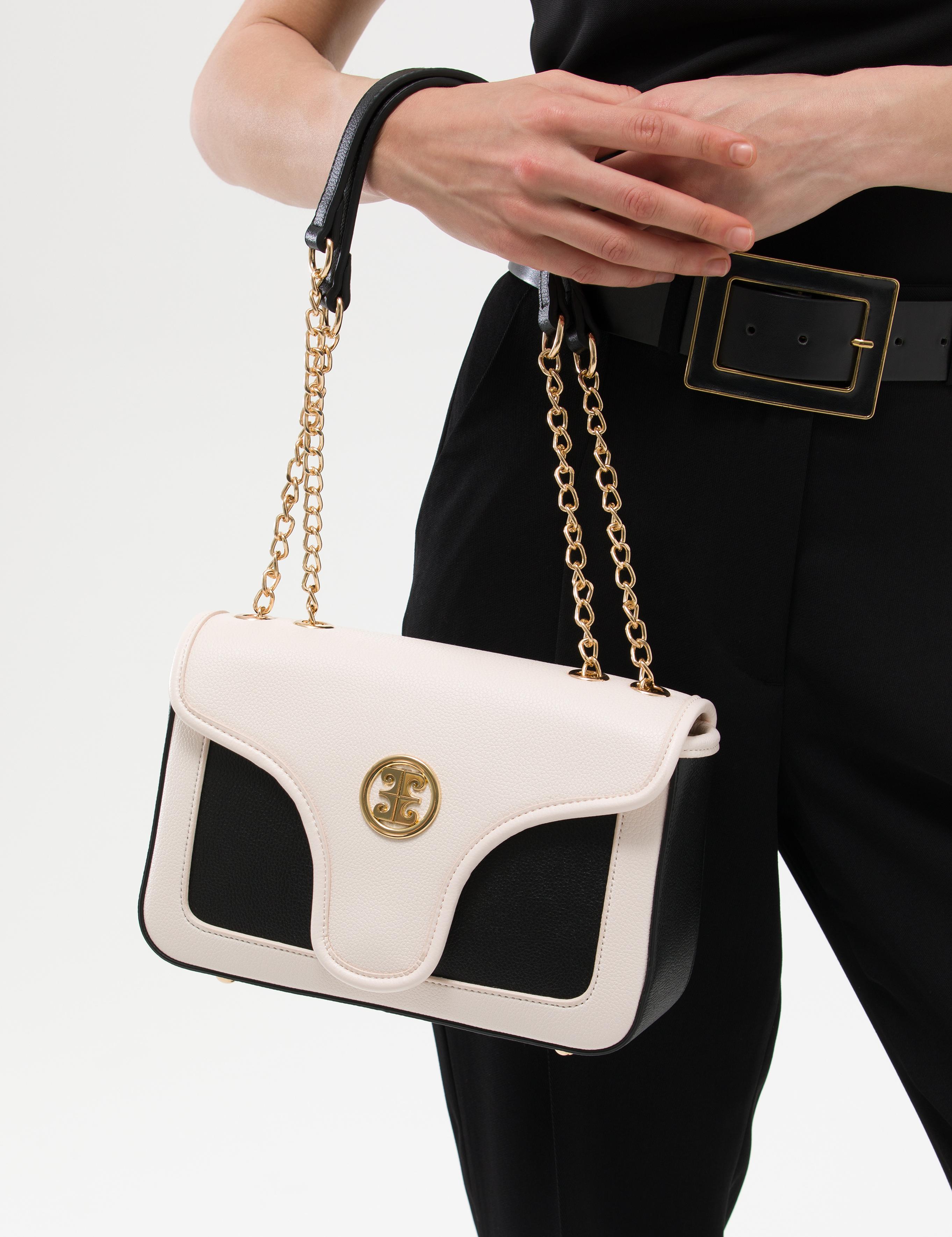 Siyah Omuz Çantası