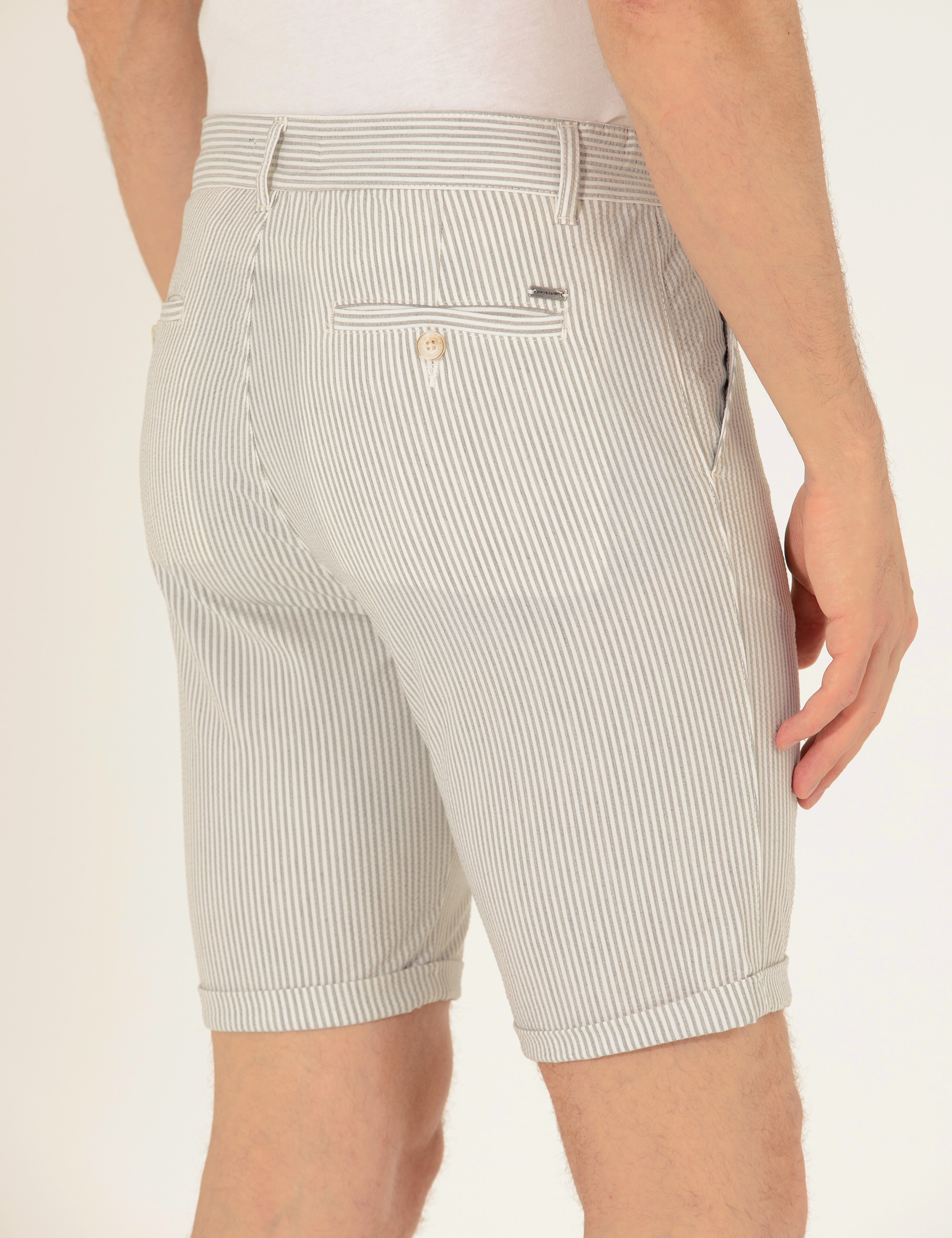 Gri Slim Fit Beli Lastikli Çizgili Bağcıklı Bermuda Şort