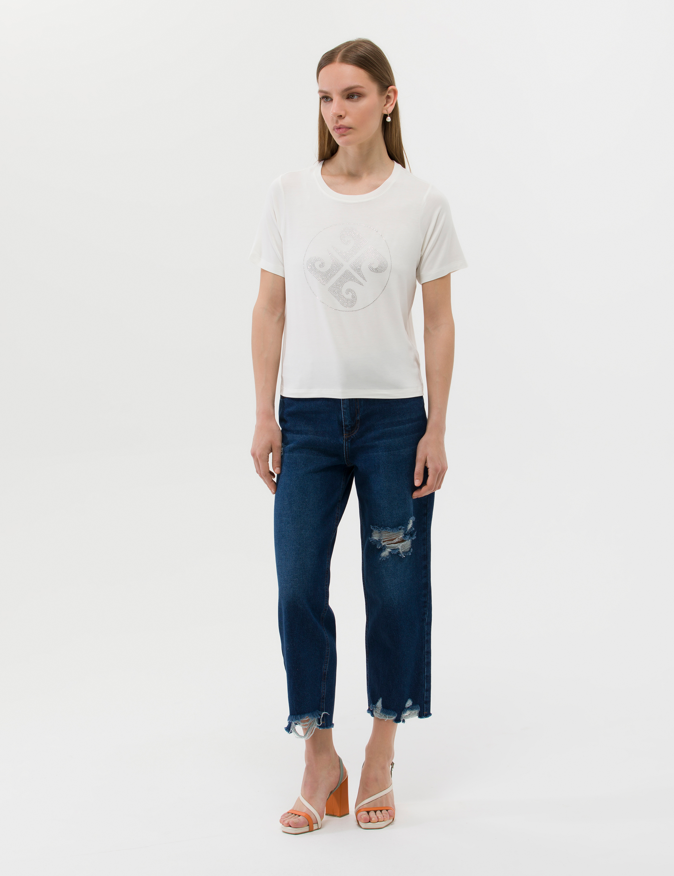 Ekru Comfort Fit Tişört - Image 4