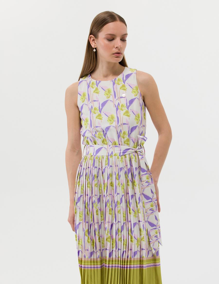 Yeşil Kuşak Detaylı Pileli Midi Elbise