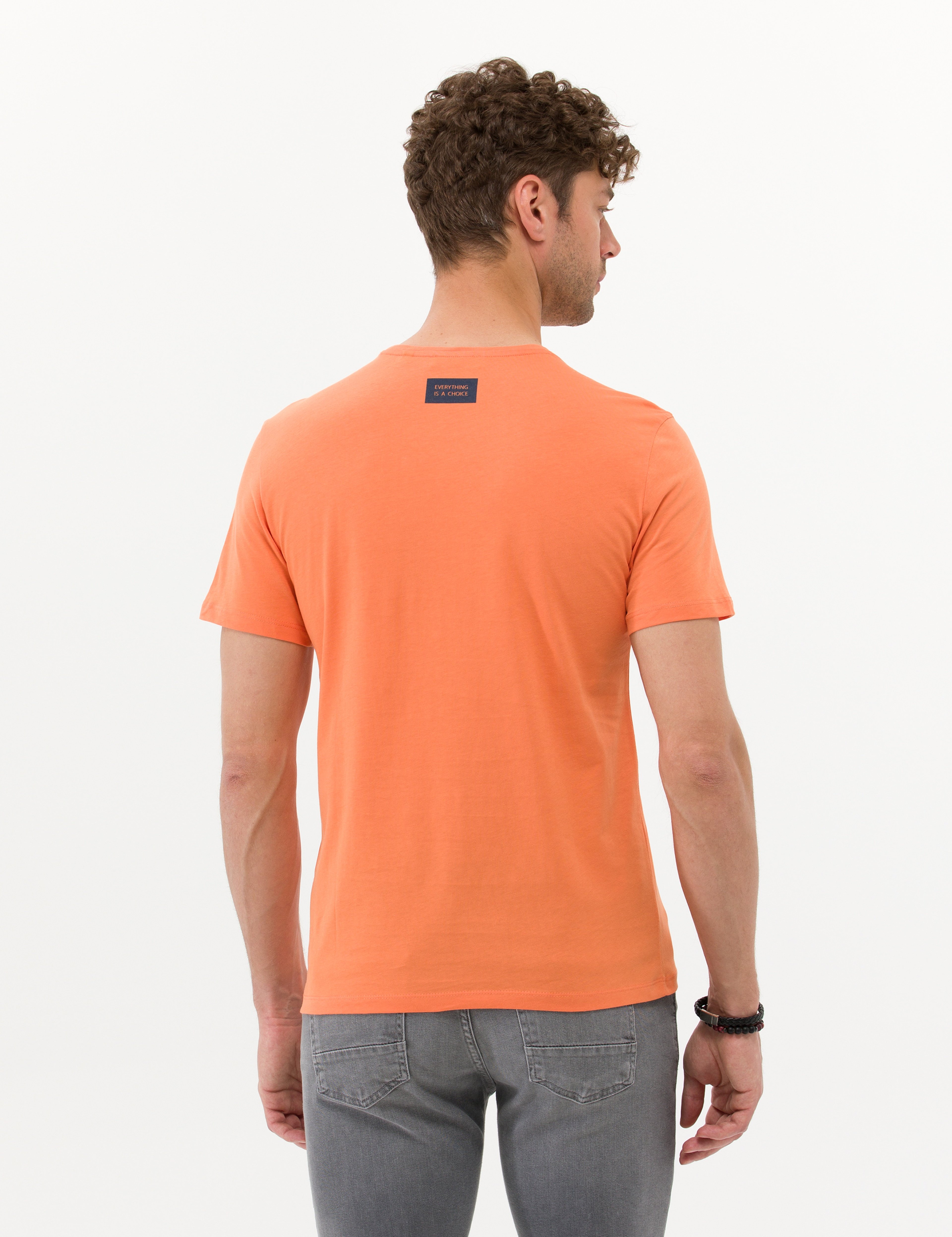 Turuncu Slim Fit Baskılı Bisiklet Yaka Tişört