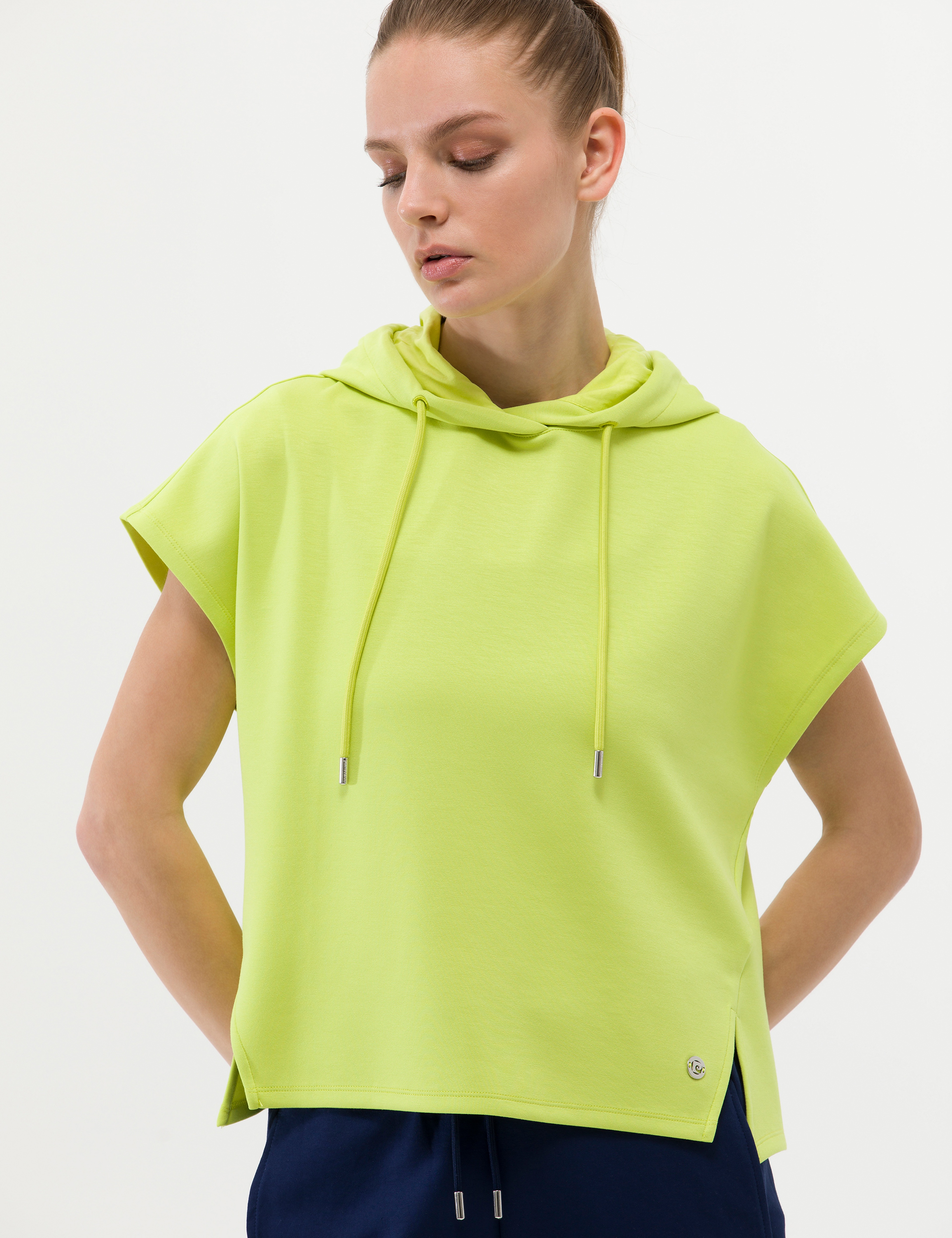 Yeşil Oversize Kapüşonlu Sweatshirt - Image 2