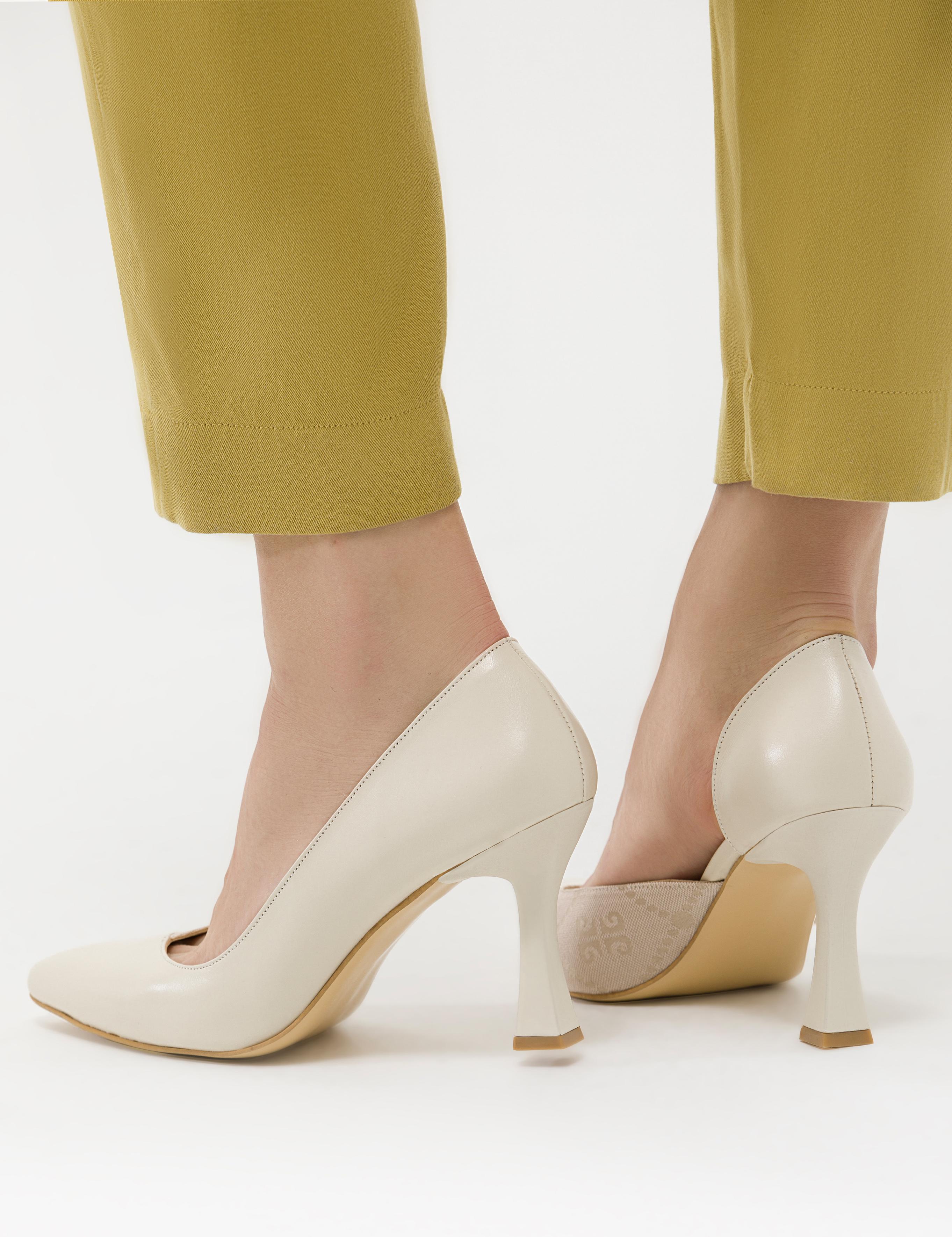 Bej Topuklu Ayakkabı