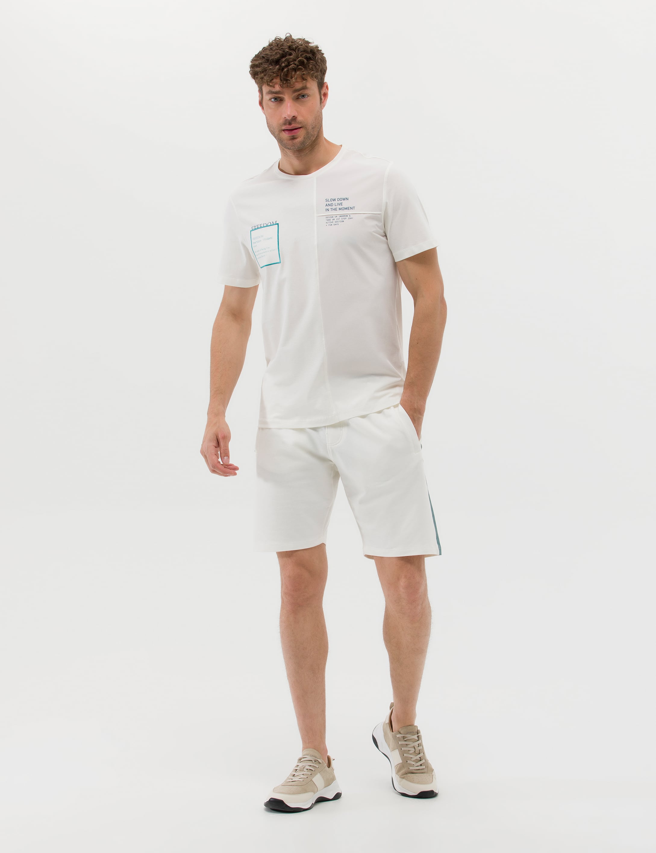 Ekru Slim Fit Baskılı Bisiklet Yaka Tişört - Image 4