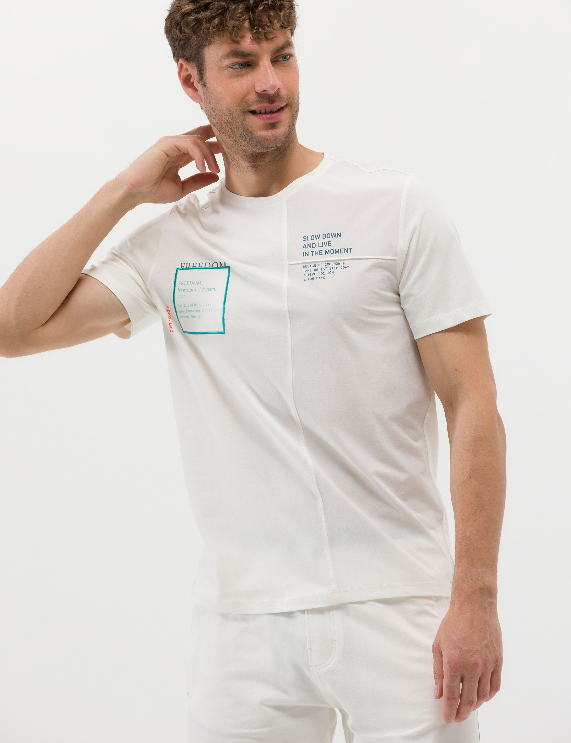 Ekru Slim Fit Baskılı Bisiklet Yaka Tişört