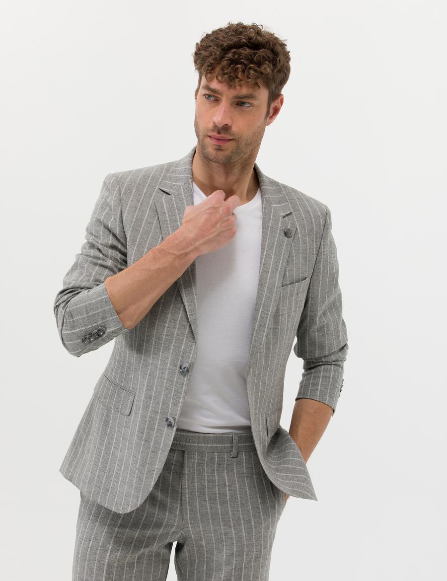 Gri Çizgili Spor Takım Elbise