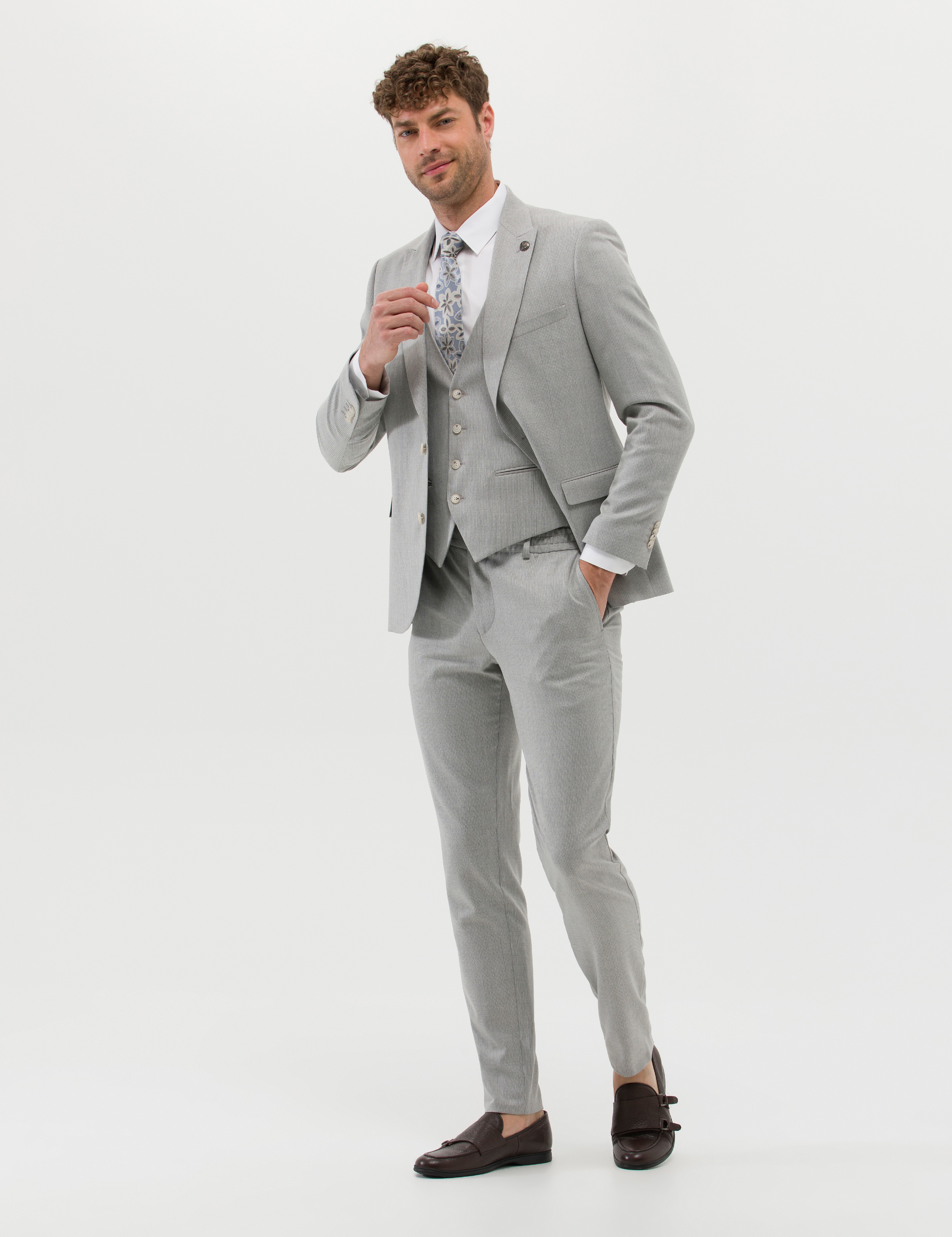 Gri Ekstra Slim Fit Yelekli Takım Elbise