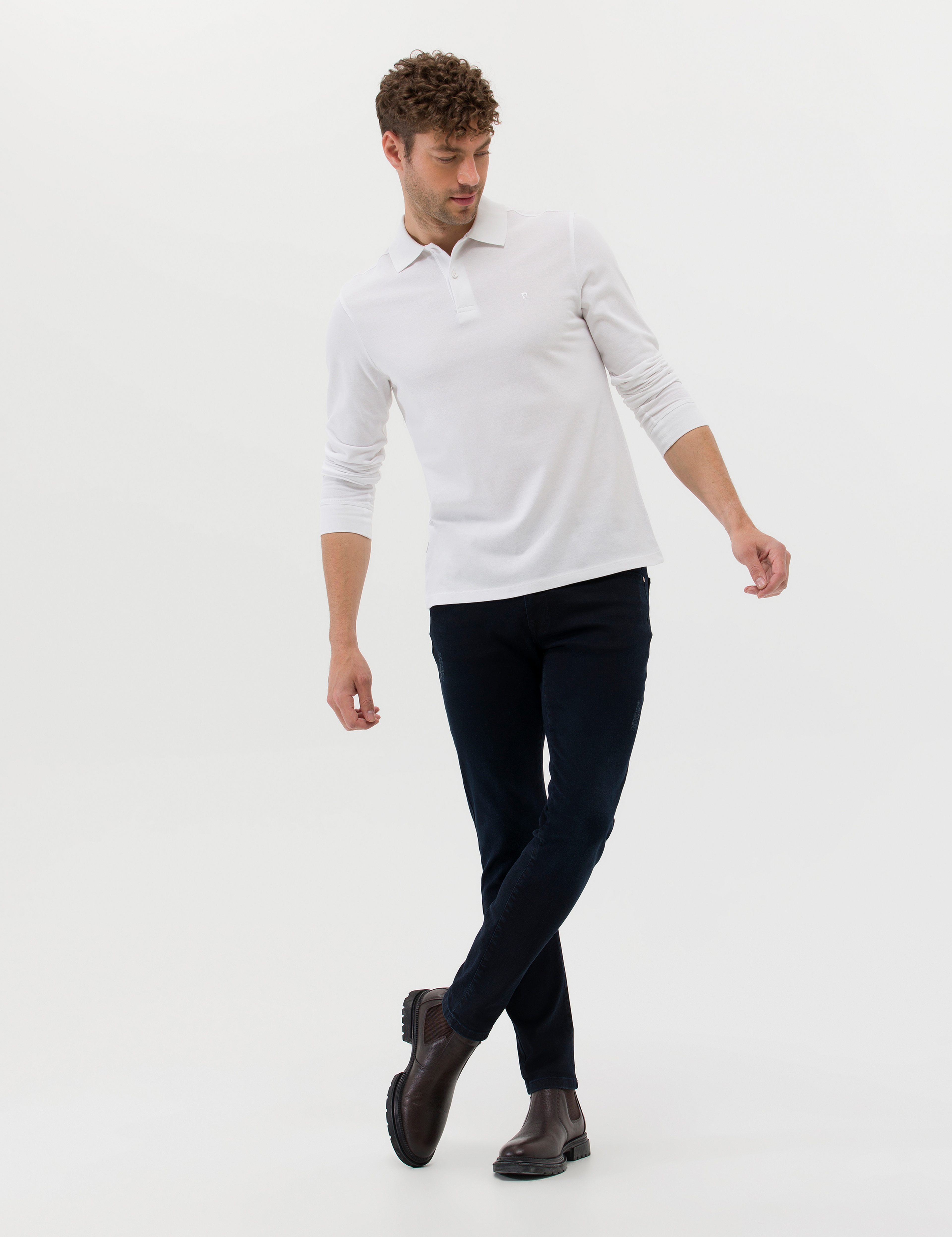 Beyaz Slim Fit Basic Sweatshirt - Image 2