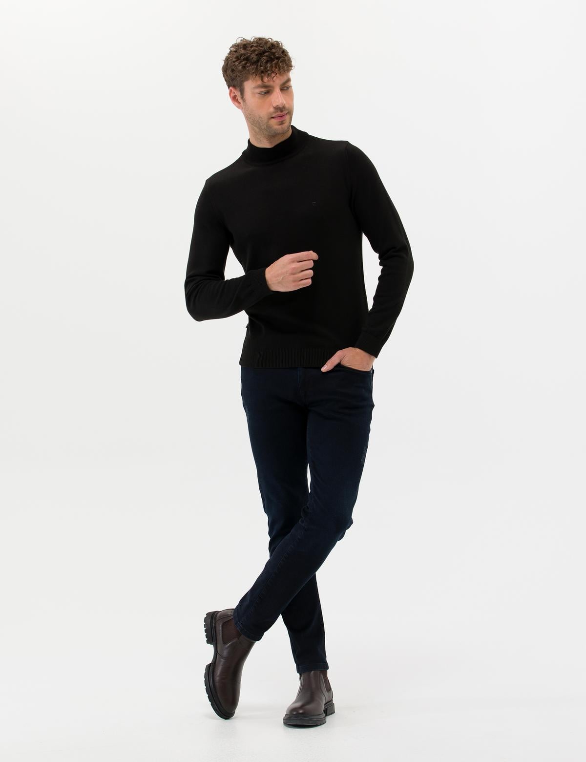 Siyah Slim Fit Yarım Balıkçı Yaka Basic Triko Kazak - 50276161054