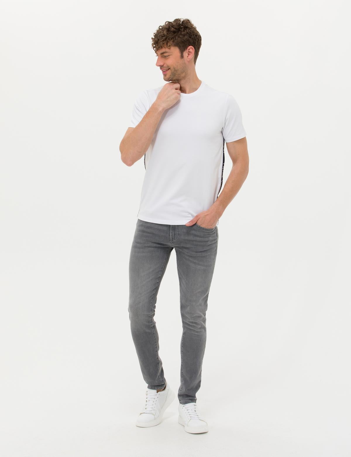 Beyaz Slim Fit Yandan Baskılı Bisiklet Yaka Tişört - 50264199028