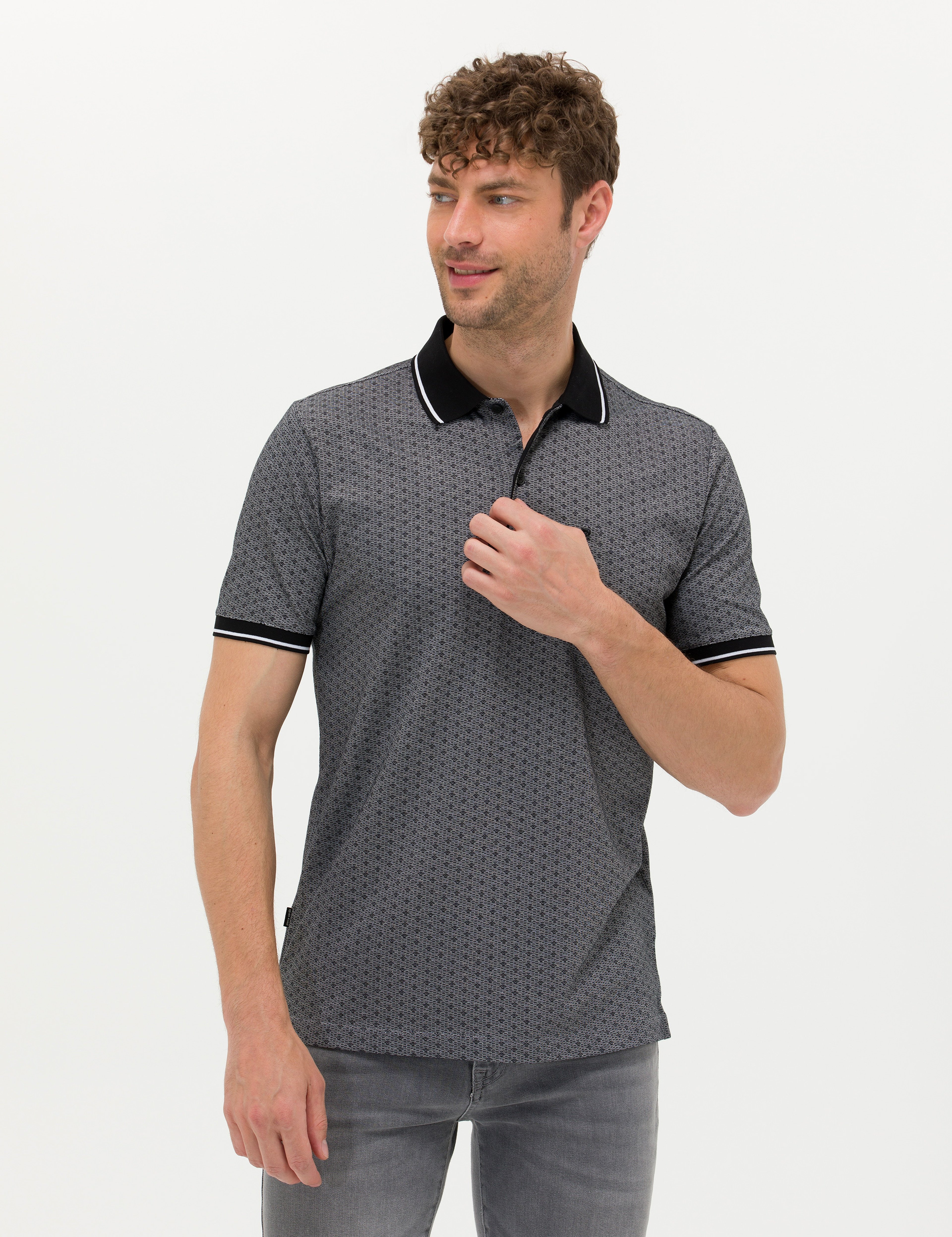 Siyah Regular Fit Baskılı Polo Yaka Tişört - Image 1