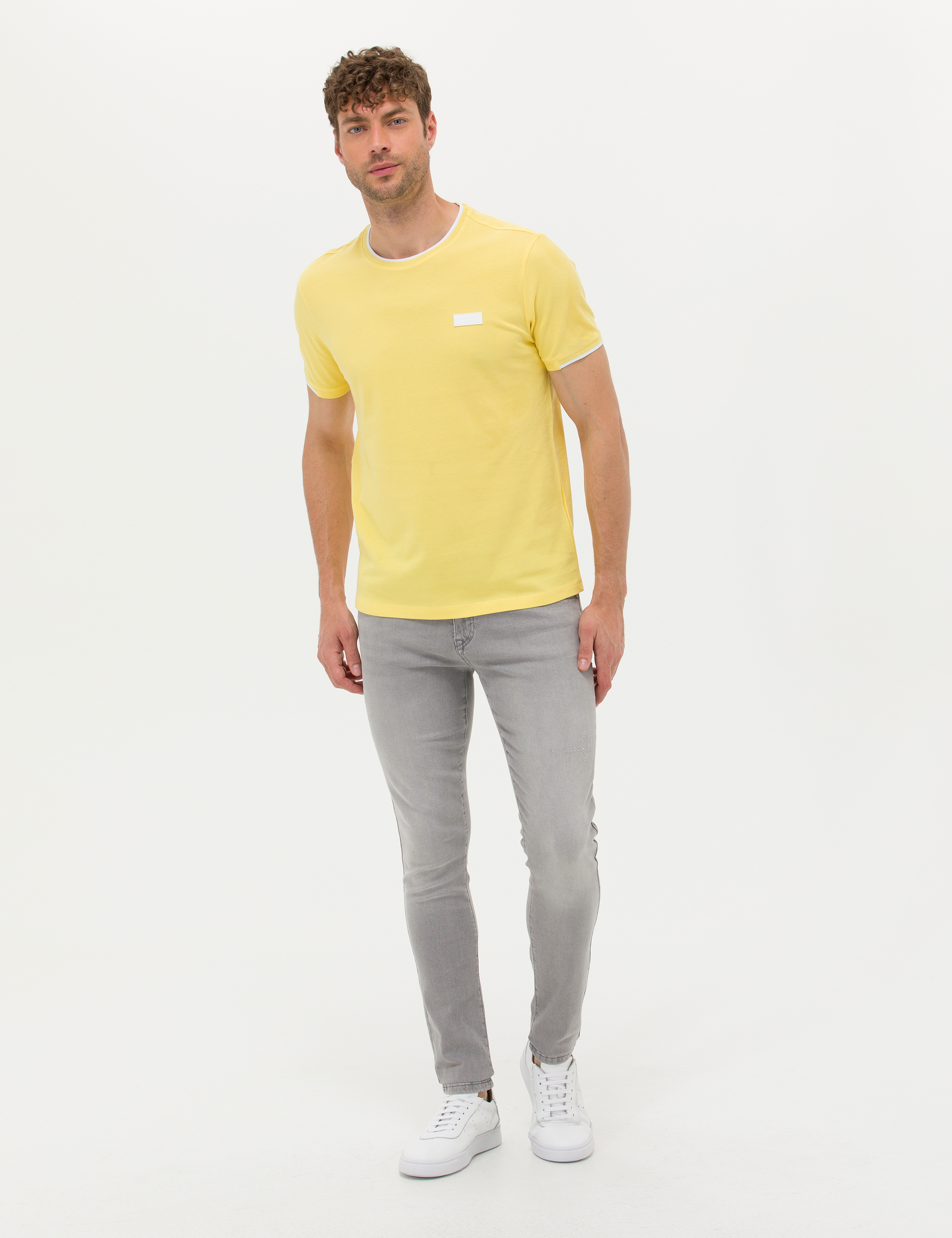 Açık Sarı Slim Fit %100 Pamuk Bisiklet Yaka Tişört
