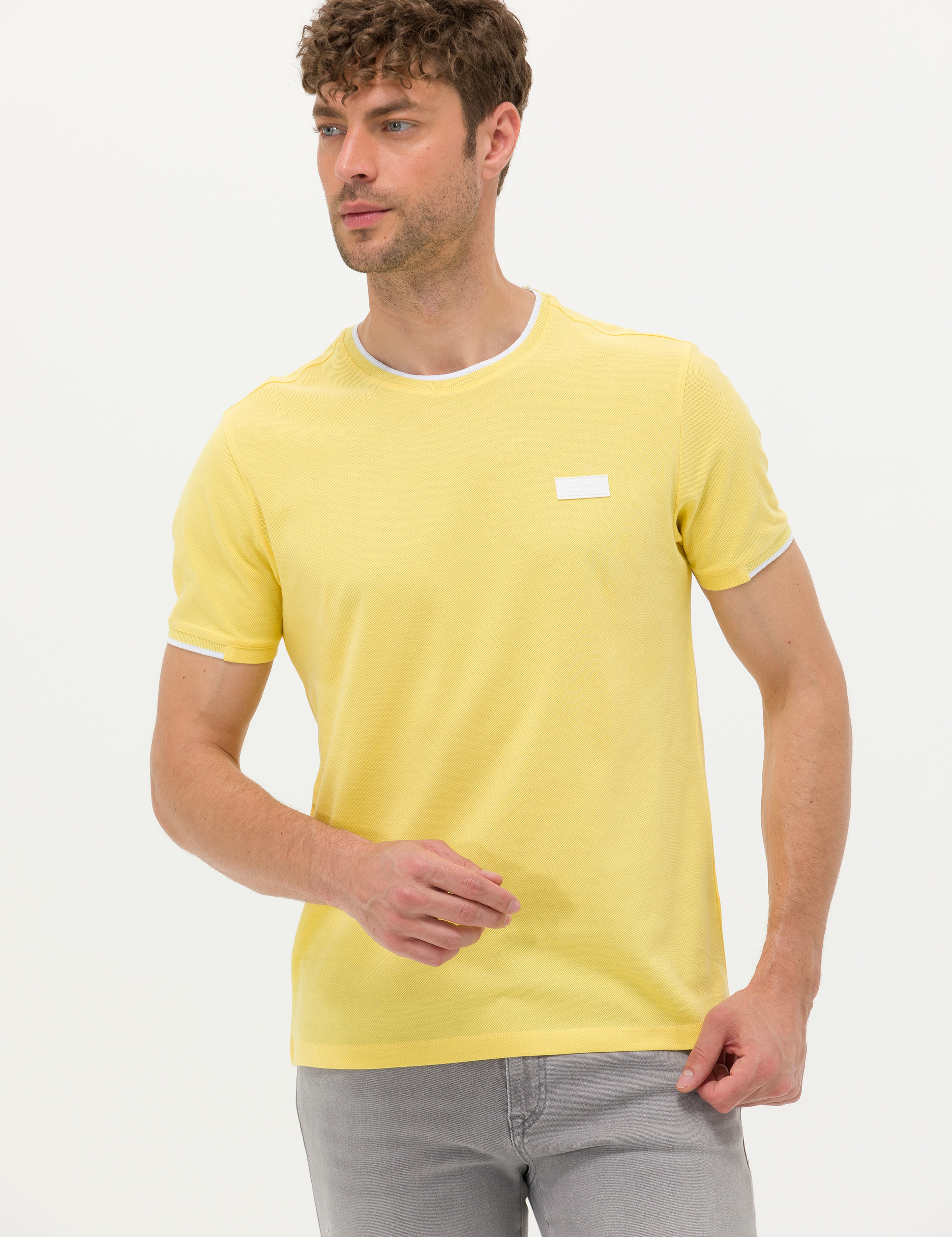 Açık Sarı Slim Fit %100 Pamuk Bisiklet Yaka Tişört - Image 1