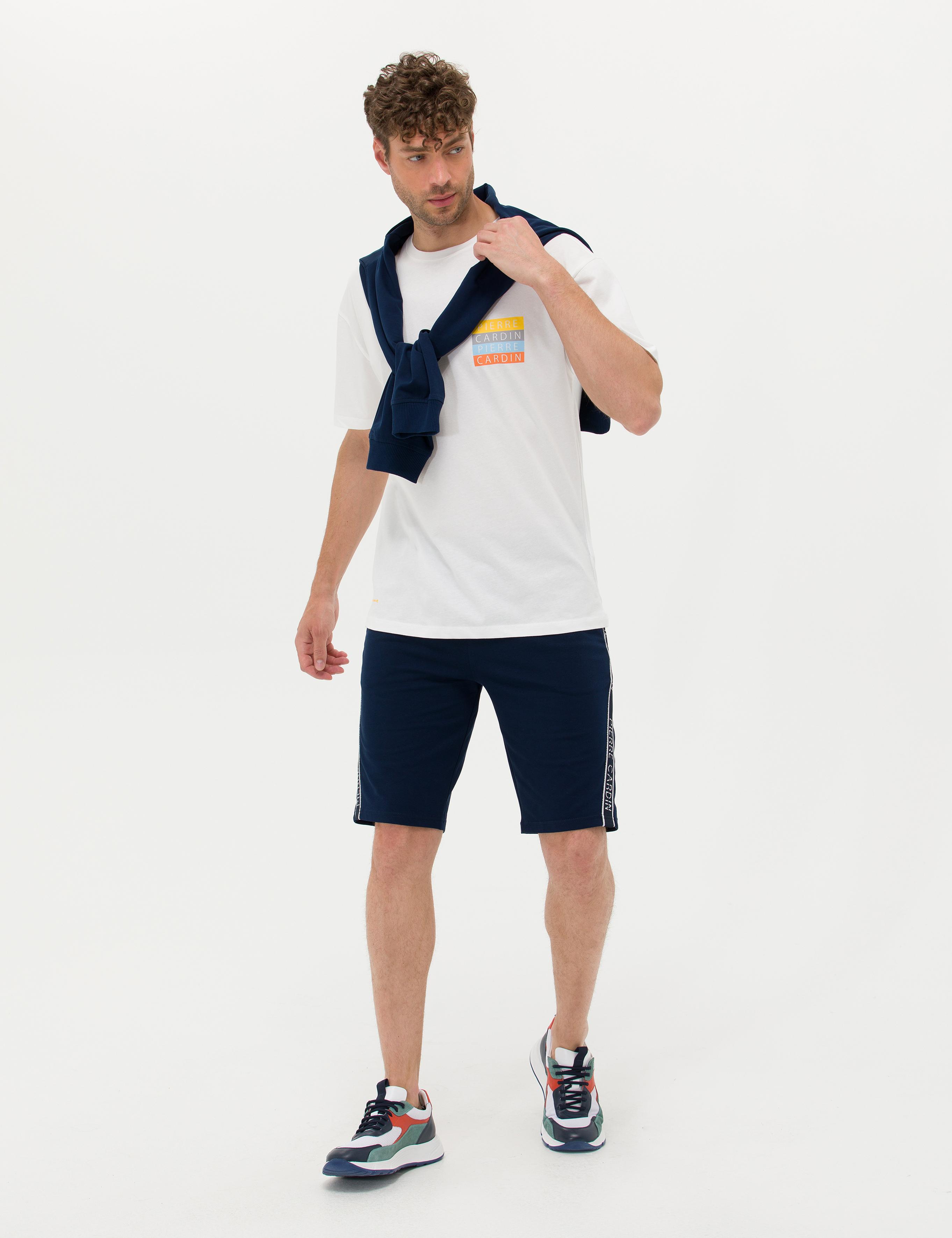 Ekru Comfort Fit Bisiklet Yaka Tişört