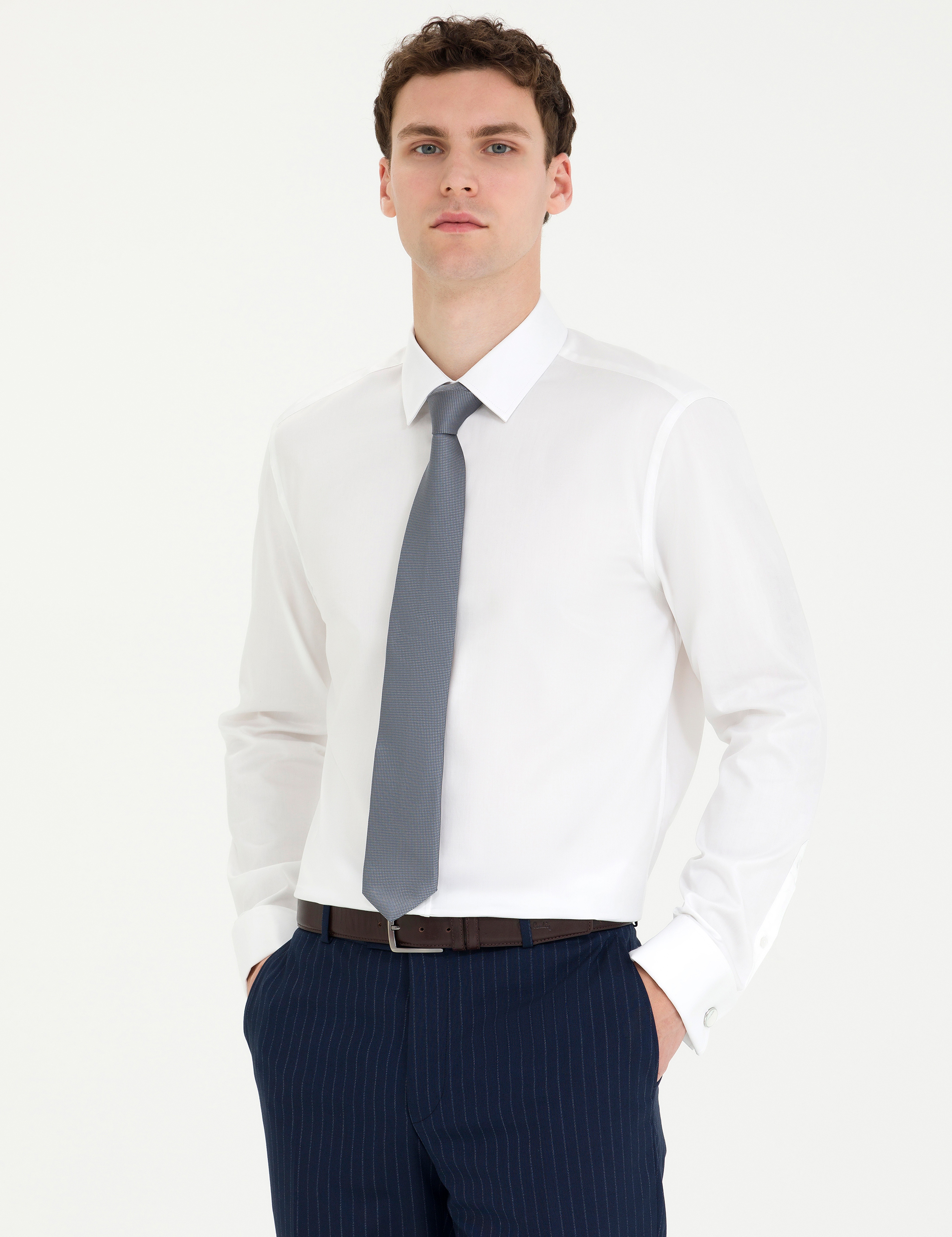 Beyaz Slim Fit Uzun Kollu Klasik Gömlek - Image 1