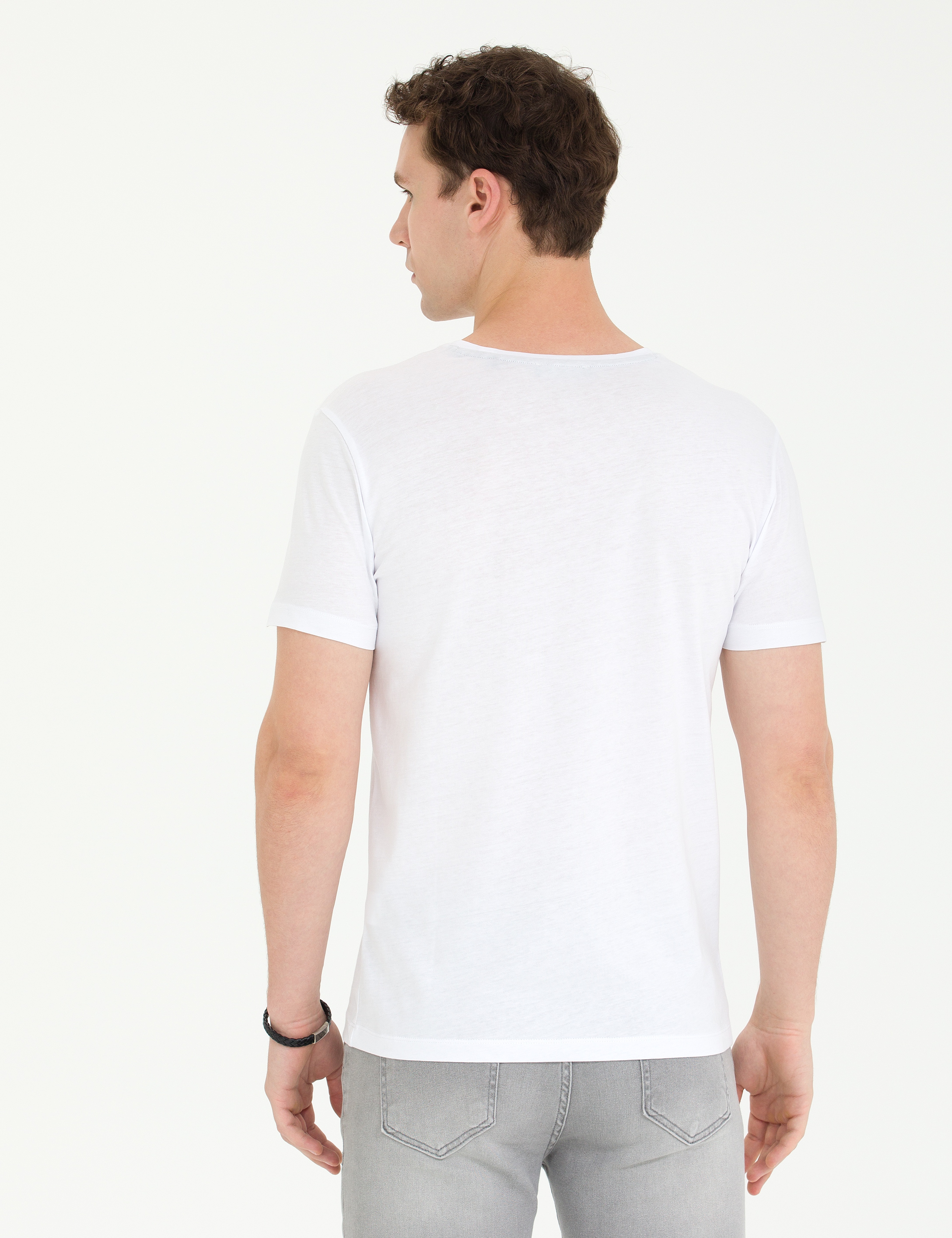 Beyaz Slim Fit Bisiklet Yaka Tişört