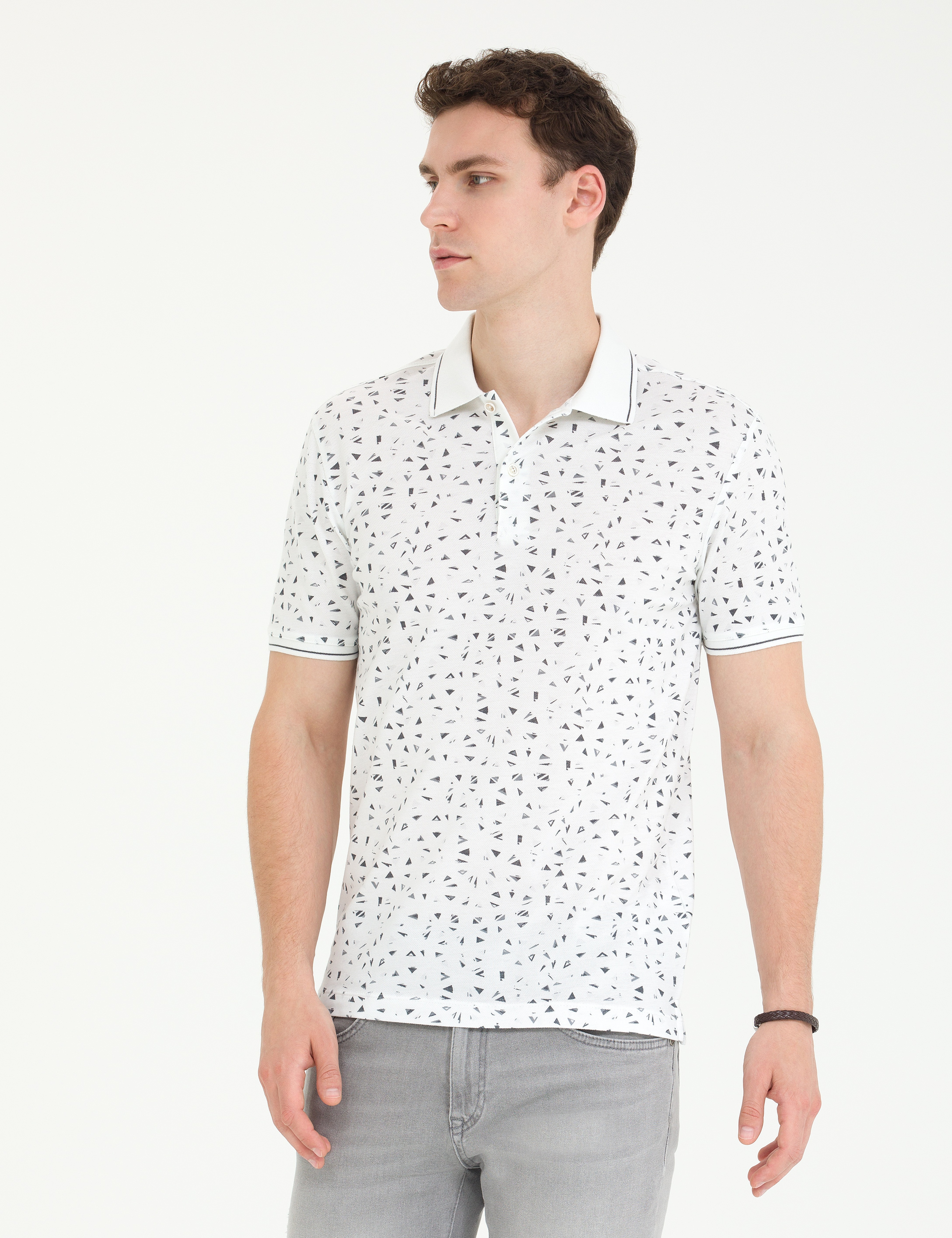 Beyaz Slim Fit Polo Yaka Tişört